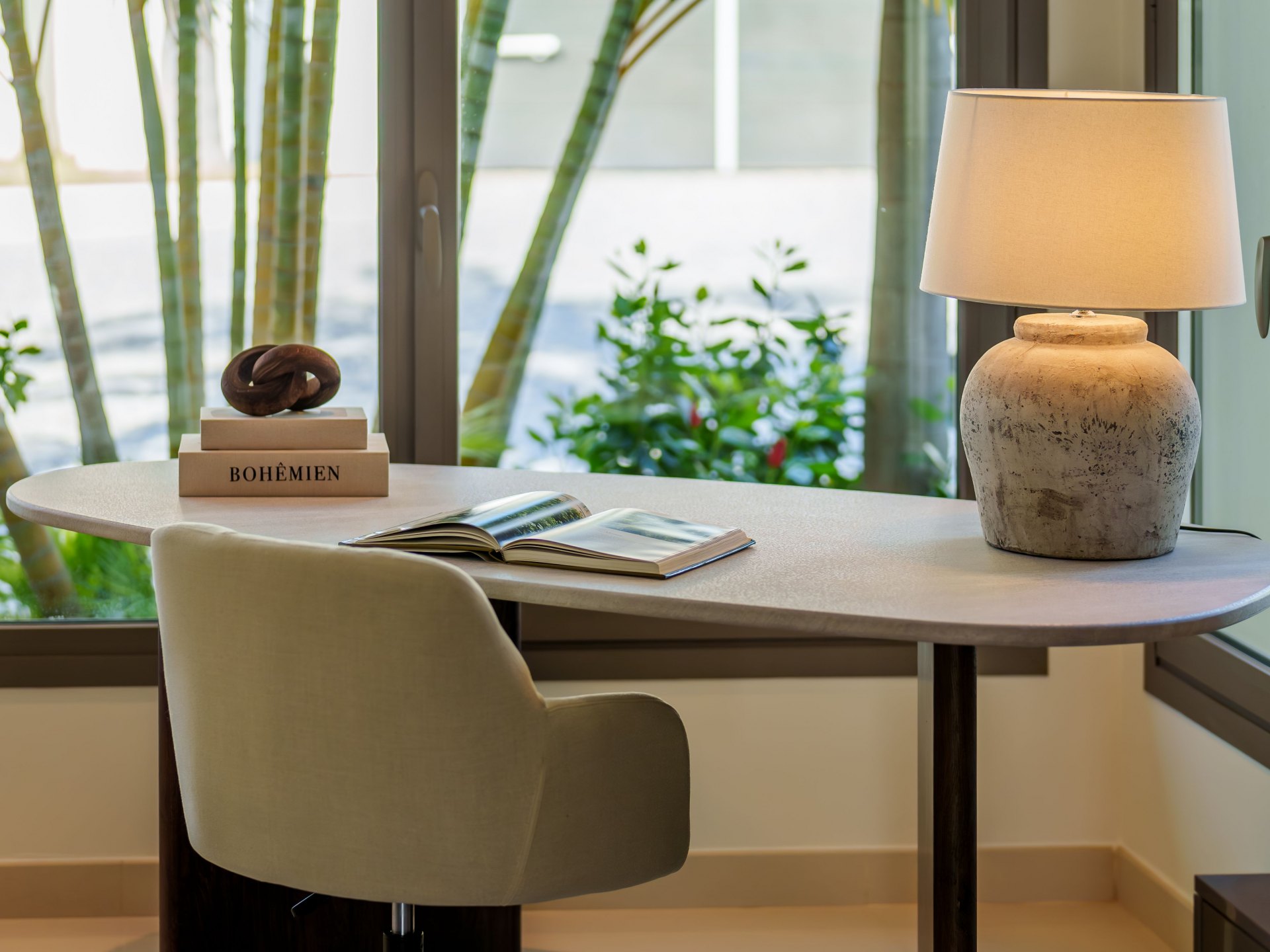 Villa full of beauty with a lush botanical garden in La Cerquilla