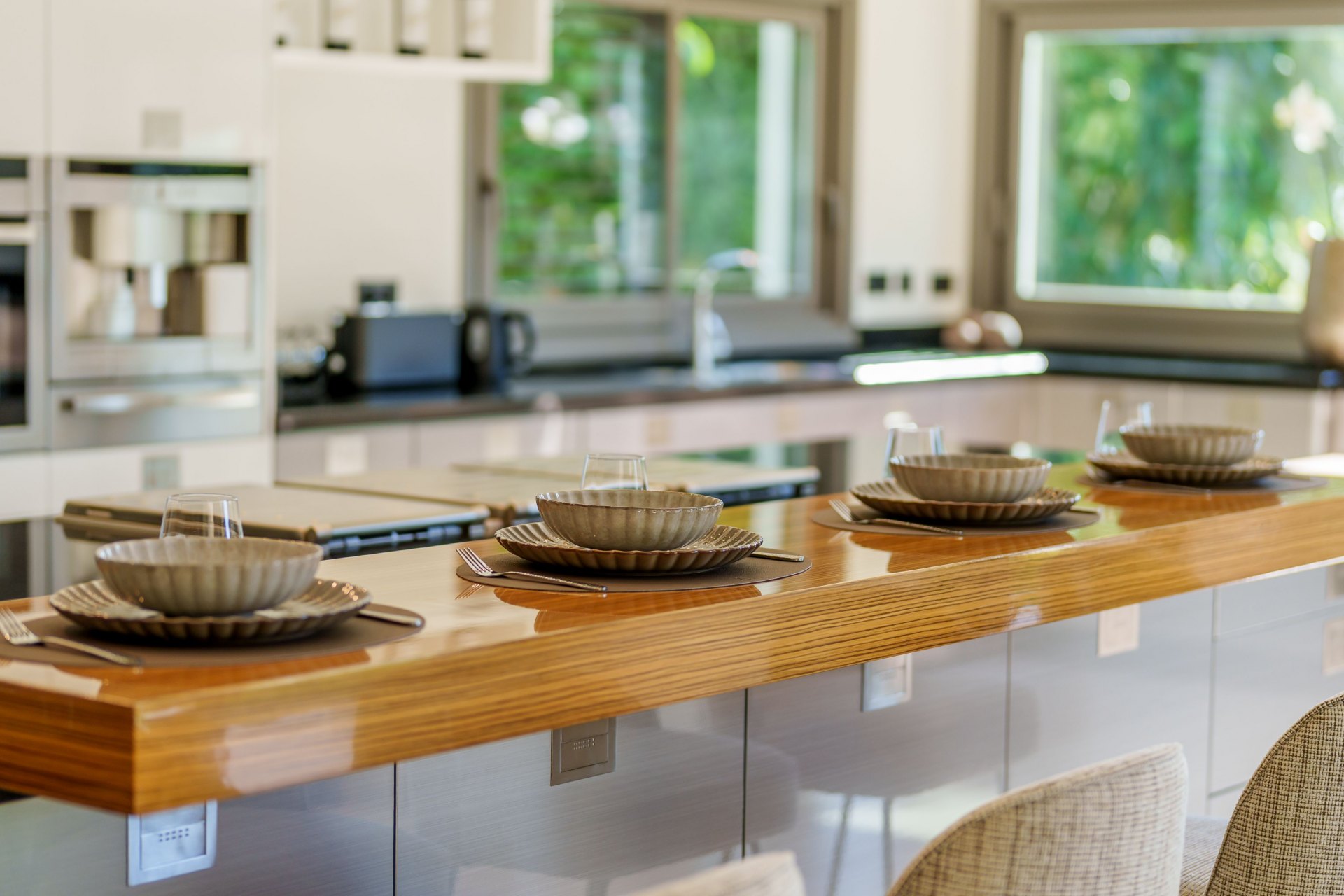 Villa full of beauty with a lush botanical garden in La Cerquilla