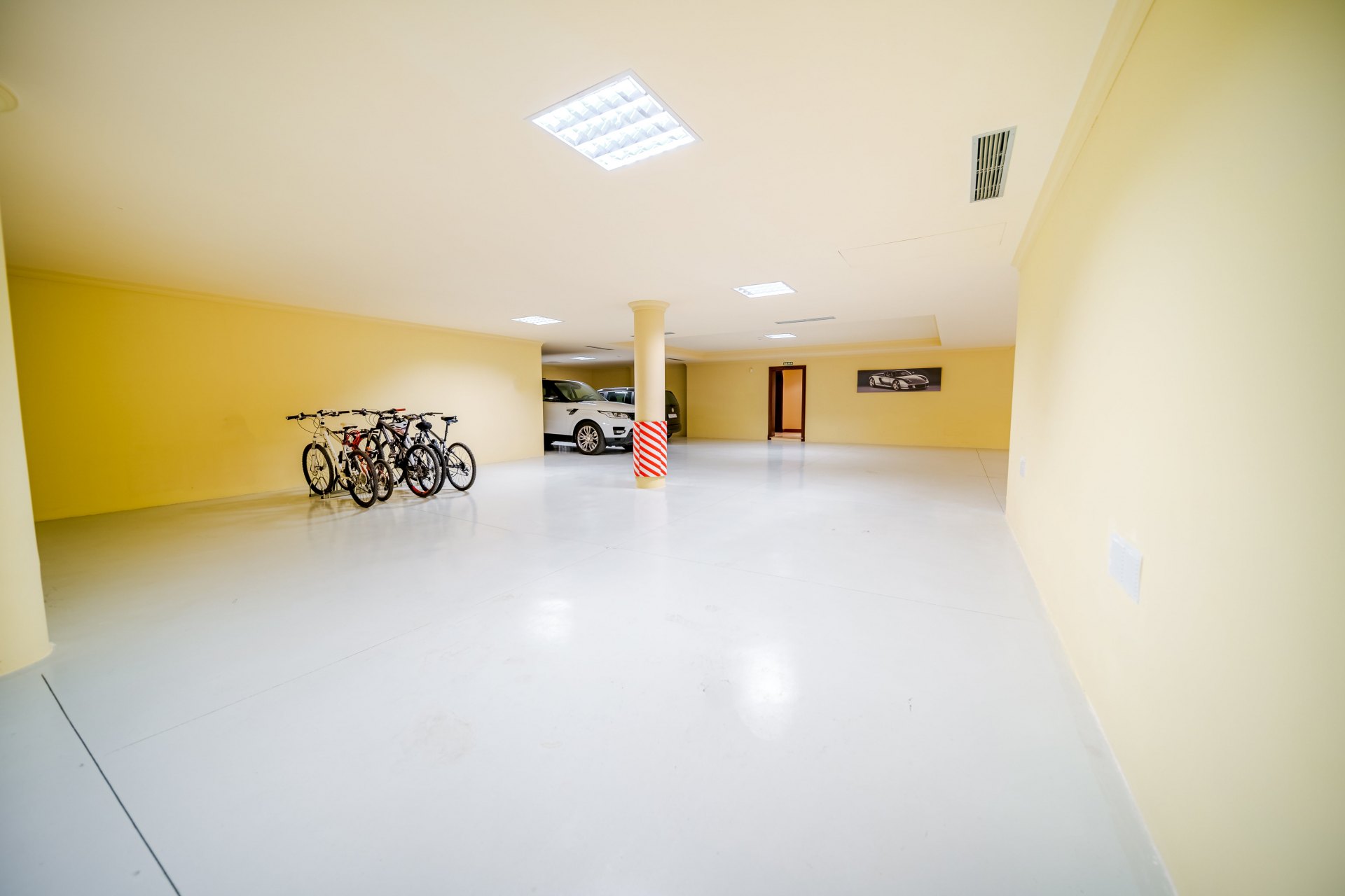 Exceptional large villa beachside, a unique opportunity in Guadalmina Baja