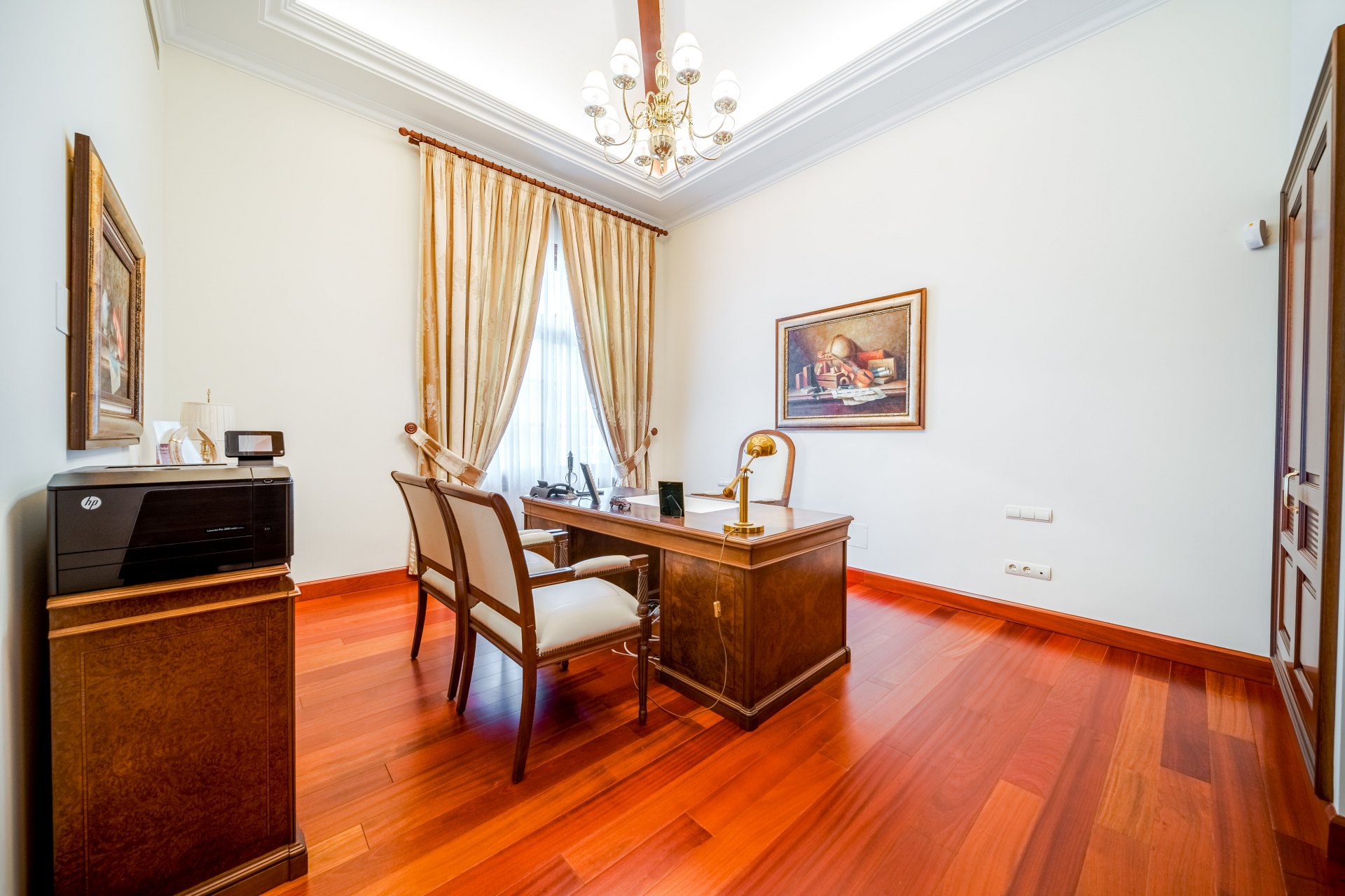 Exceptional large villa beachside, a unique opportunity in Guadalmina Baja