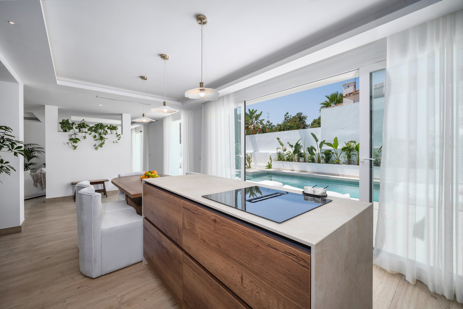 Villa renovada en el corazón de Nueva Andalucia, perfecta como inversión