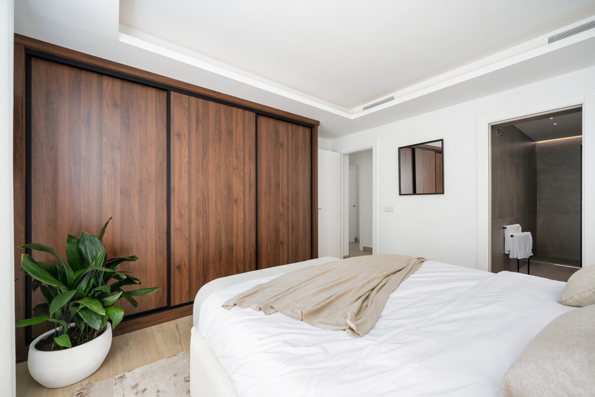 Villa renovada en el corazón de Nueva Andalucia, perfecta como inversión