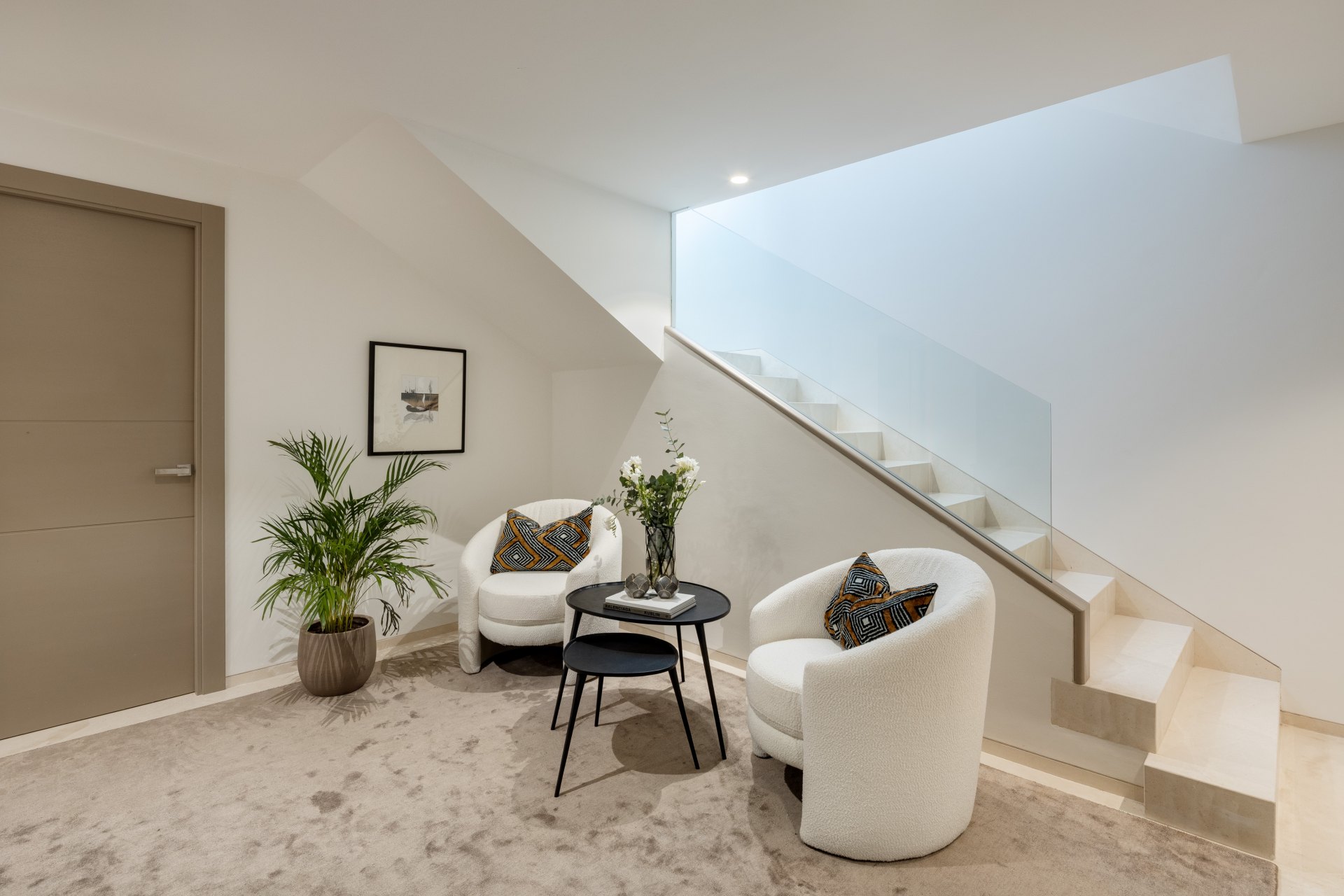 Spectacular modern villa in Altos de Puente Romano