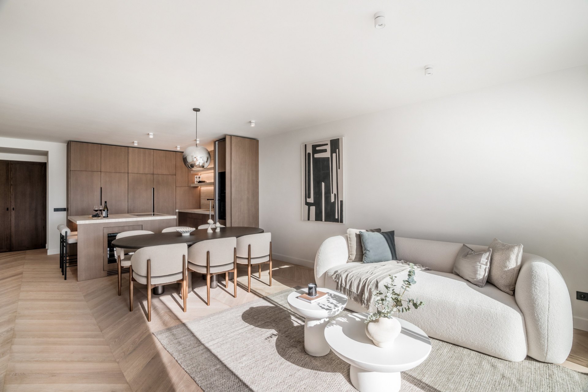 Exceptional duplex penthouse with sea and golf course views, in a secure community in La Quinta