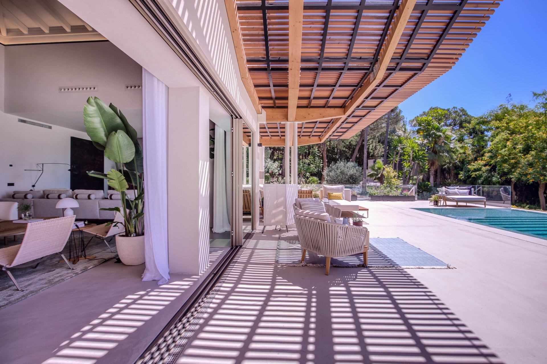 Beautiful villa in Mediterranean-Nordic style with spectacular sea views