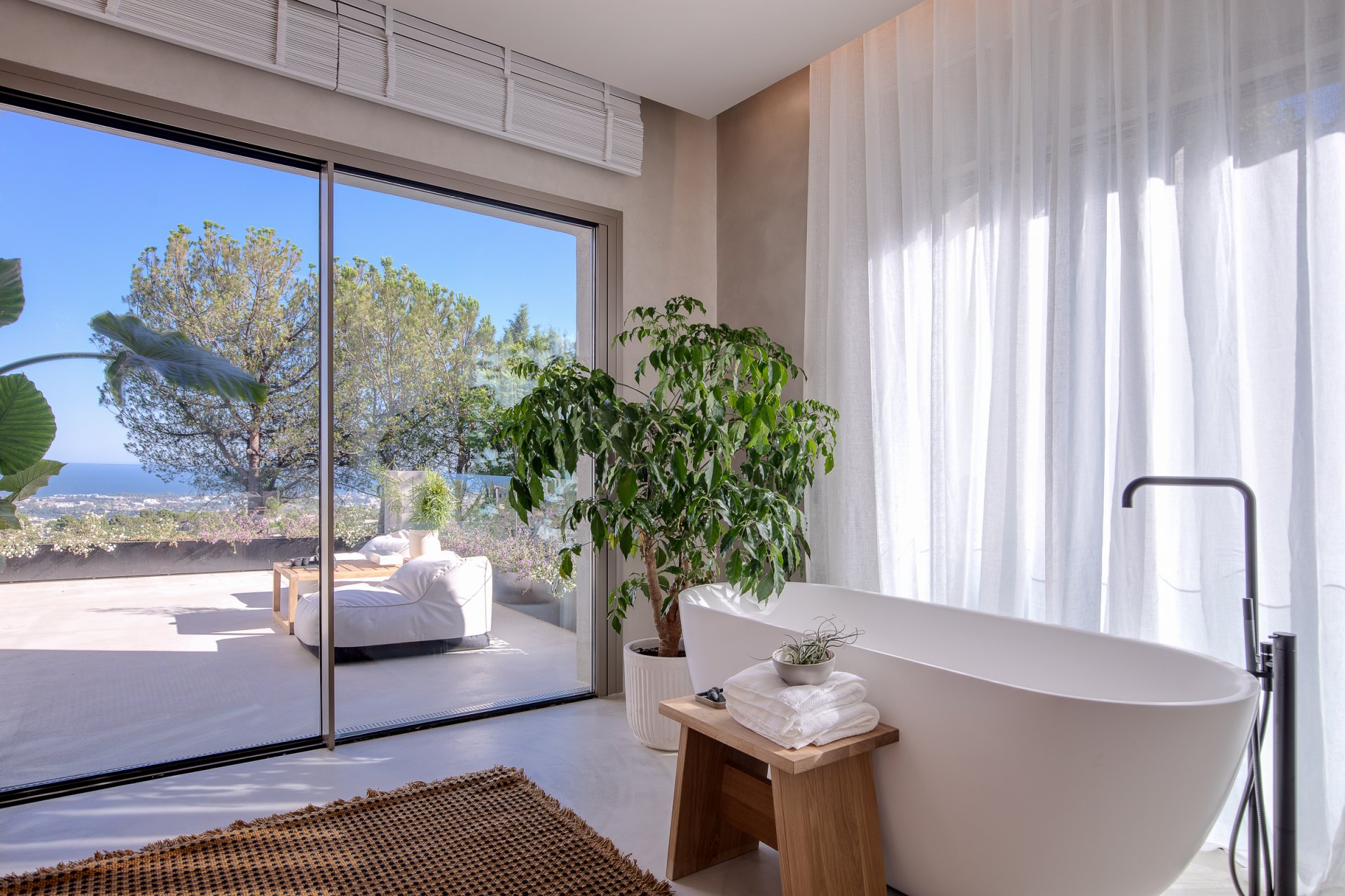 Beautiful villa in Mediterranean-Nordic style with spectacular sea views