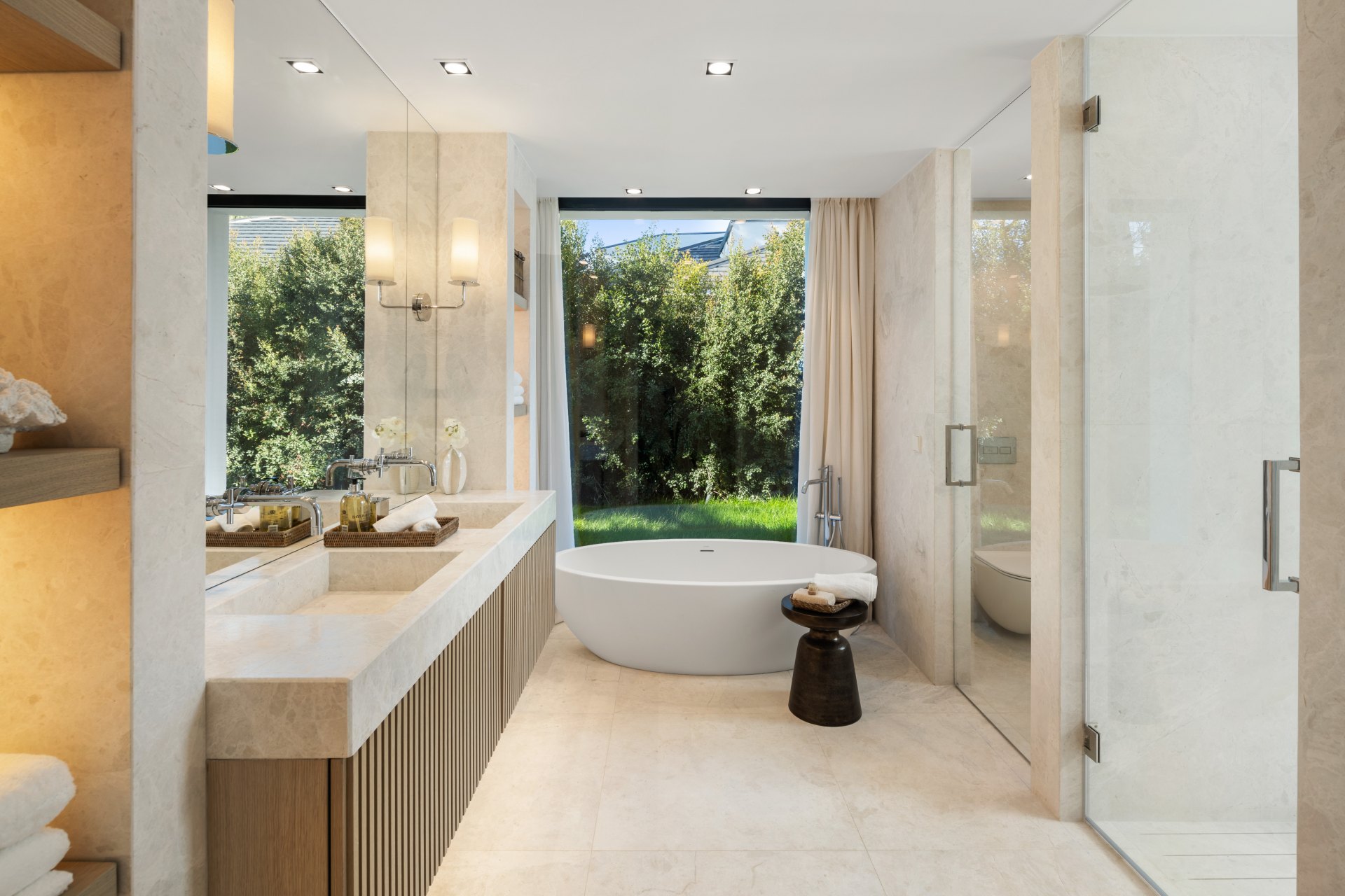 Captivating modern villa with Andalusian charm in the Golf Valley