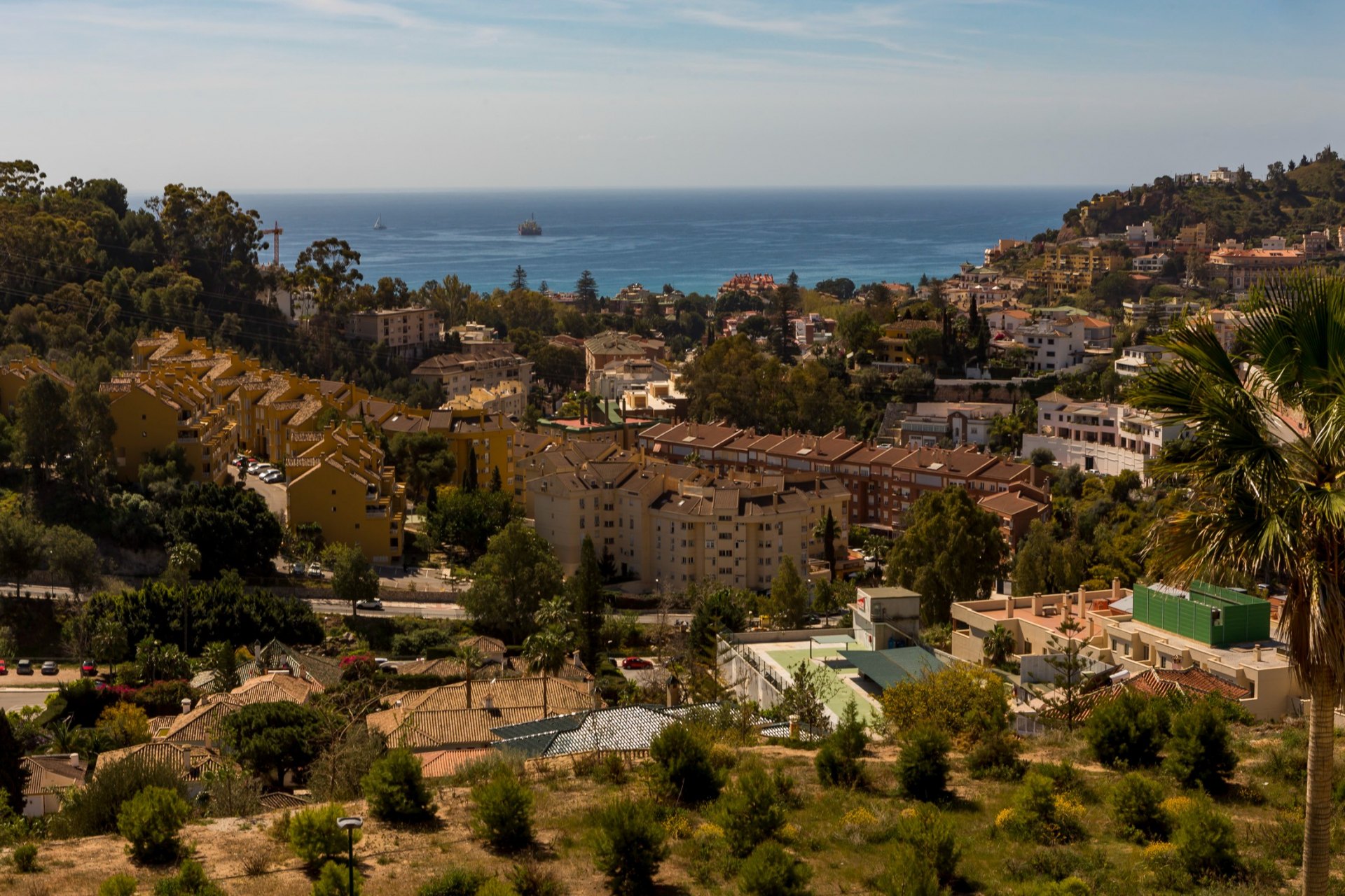 Impresionante ático en la prestigiosa zona del Limonar con vistas al mar, Málaga este