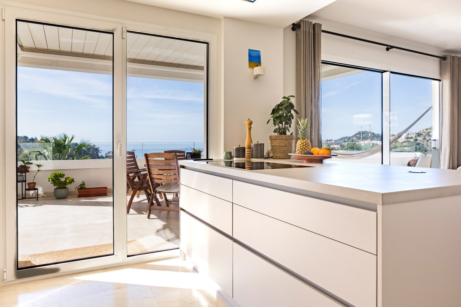 Impresionante ático en la prestigiosa zona del Limonar con vistas al mar, Málaga este