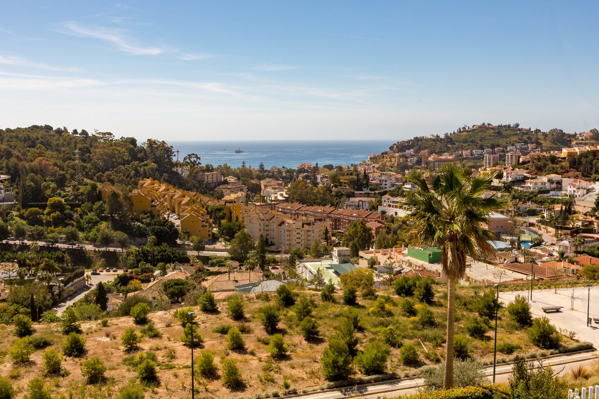 Impresionante ático en la prestigiosa zona del Limonar con vistas al mar, Málaga este
