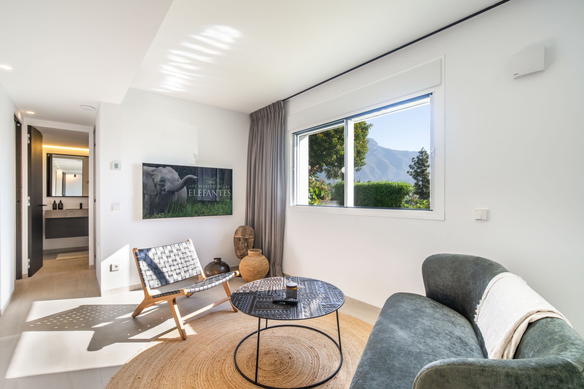 Casa adosada con espacios exteriores increíbles para disfrutar totalmente de la vida mediterránea