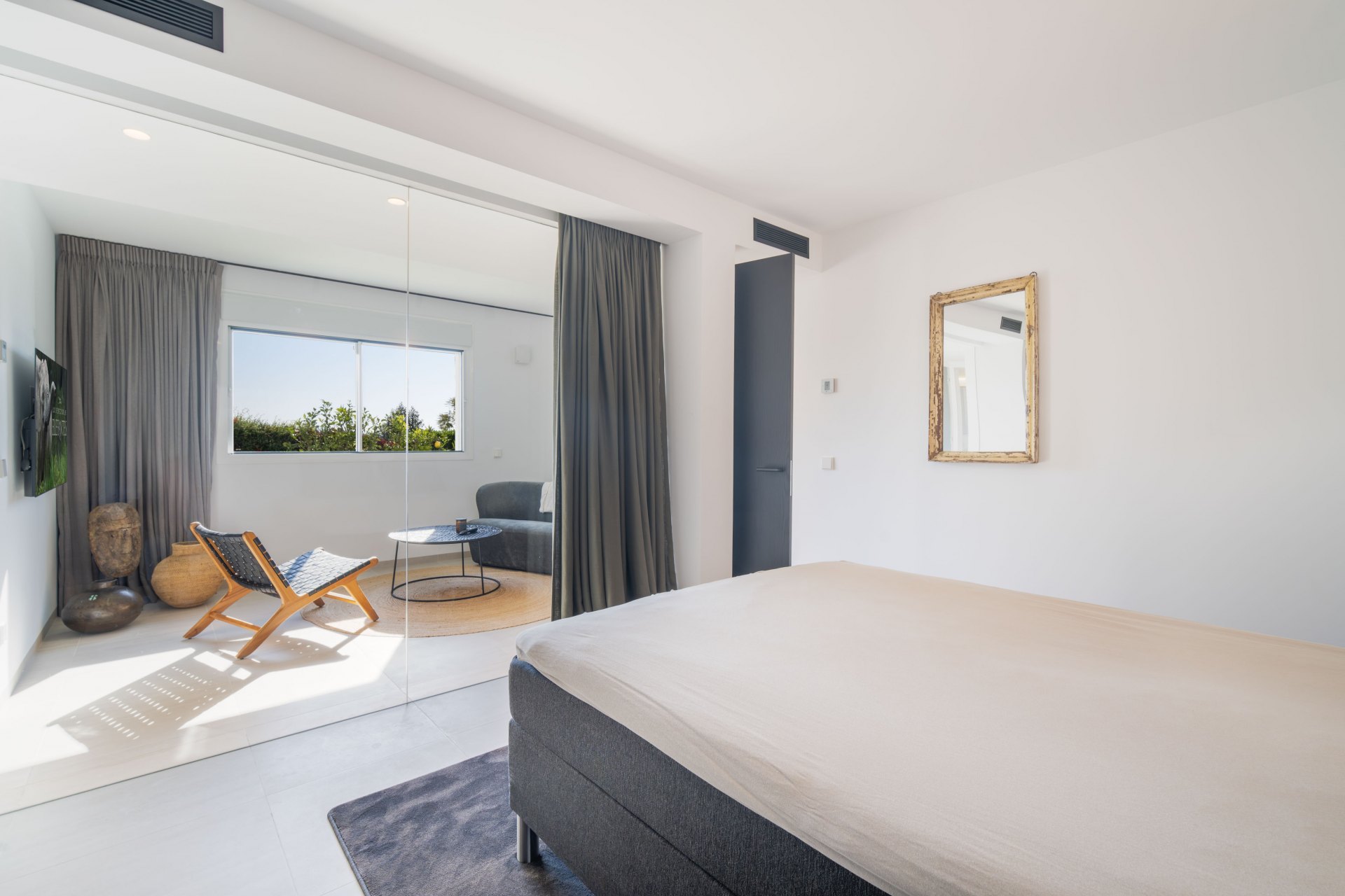 Casa adosada con espacios exteriores increíbles para disfrutar totalmente de la vida mediterránea