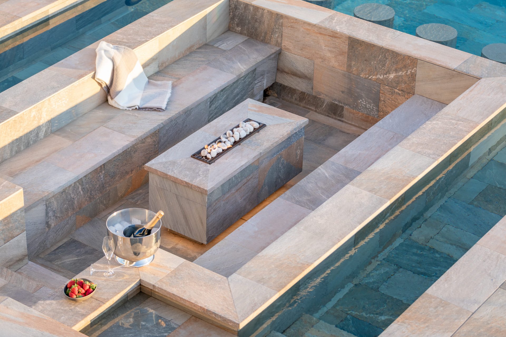 Splendid villa with sea views in the prestigious urbanisation La Capellania