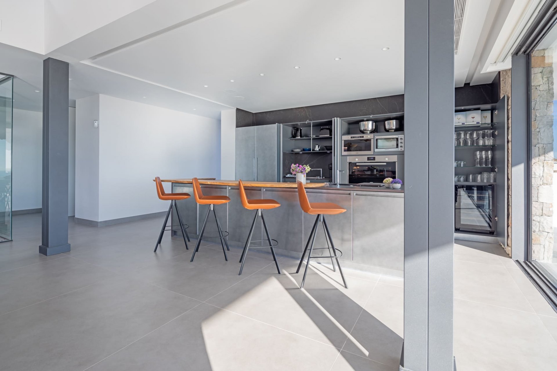 Splendid villa with sea views in the prestigious urbanisation La Capellania