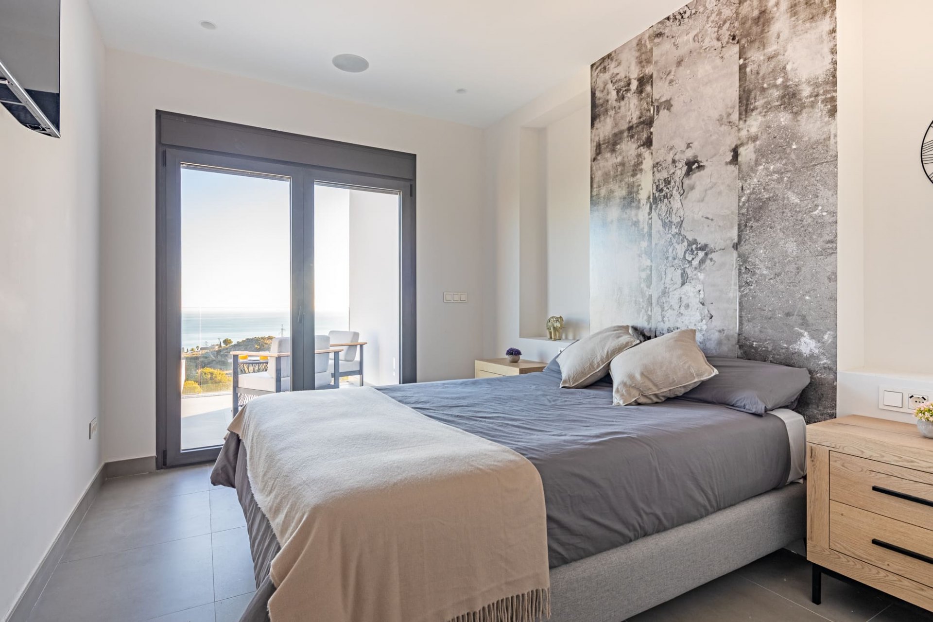 Splendid villa with sea views in the prestigious urbanisation La Capellania