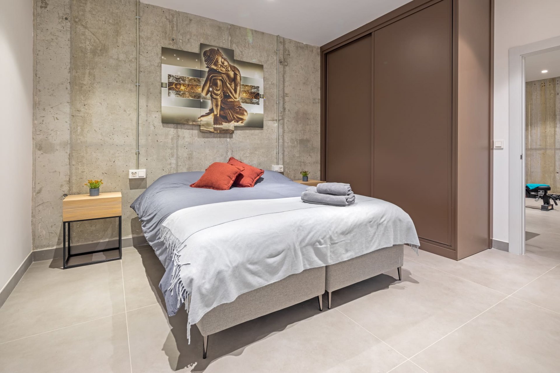 Splendid villa with sea views in the prestigious urbanisation La Capellania