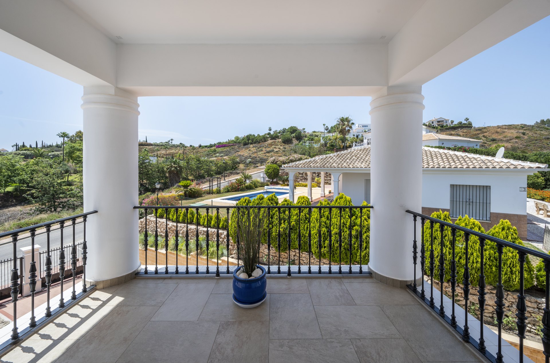 Villa de estilo andaluz junto a La Cala golf club