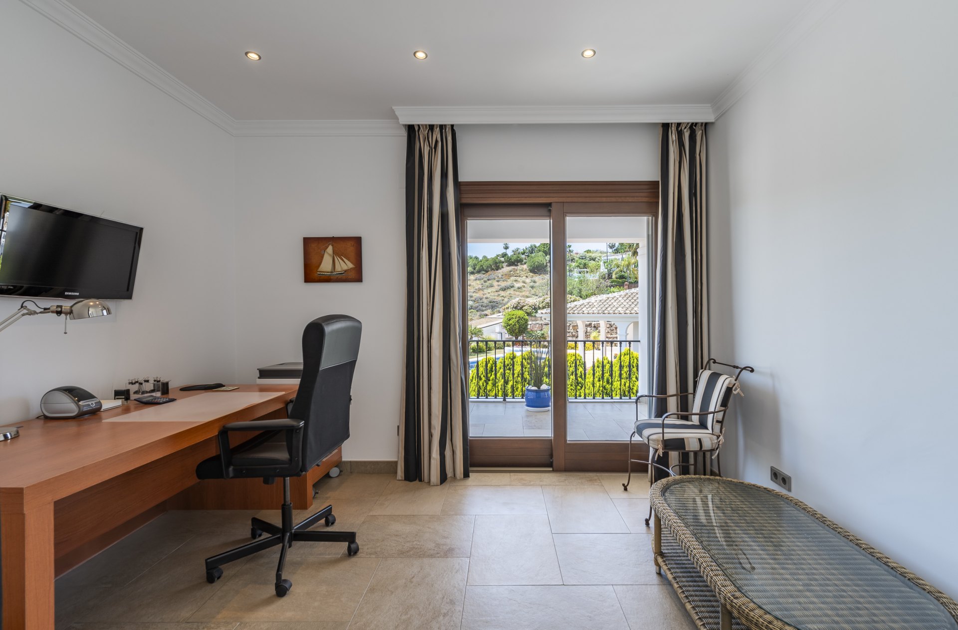 Villa de estilo andaluz junto a La Cala golf club