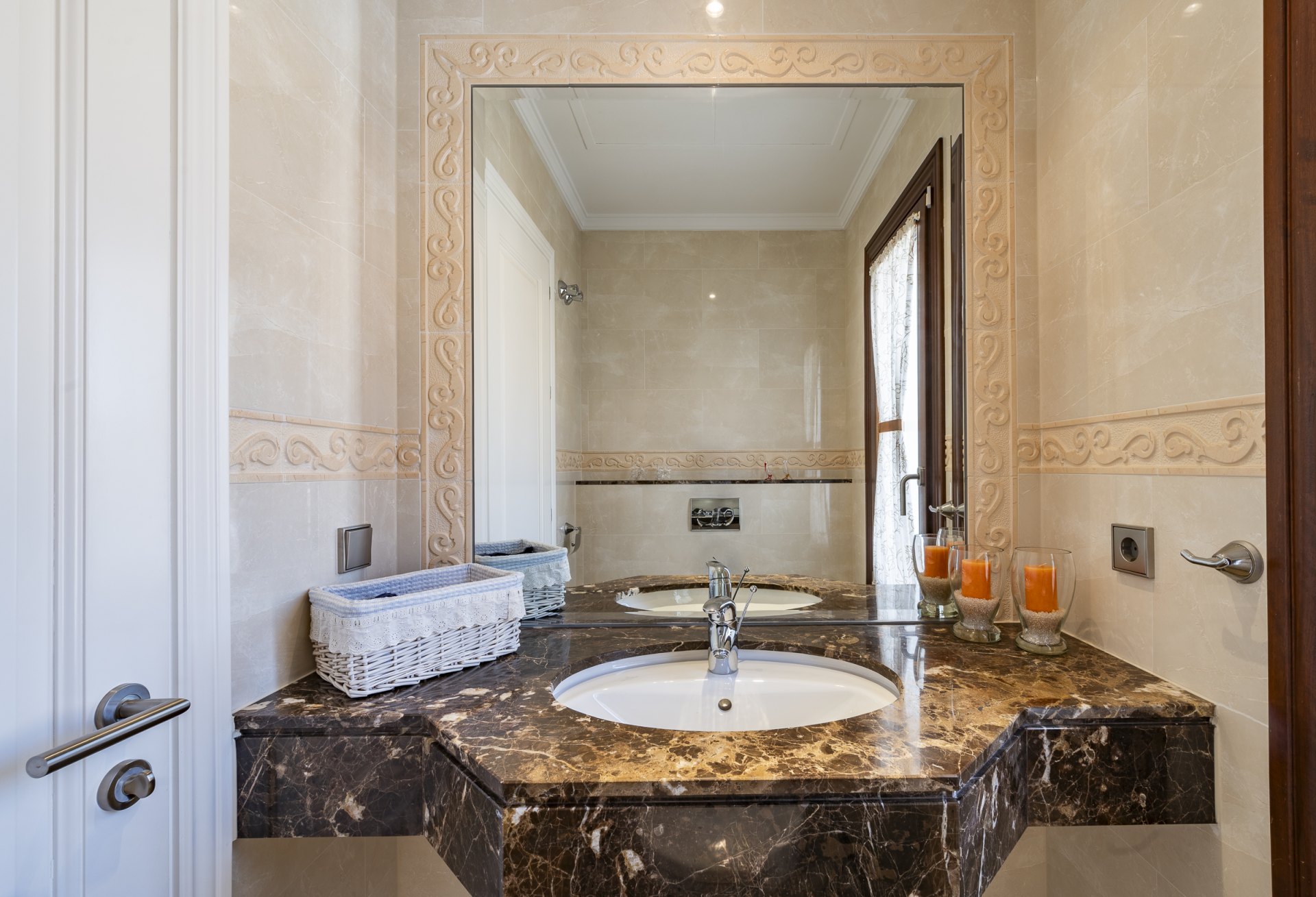 Villa de estilo andaluz junto a La Cala golf club