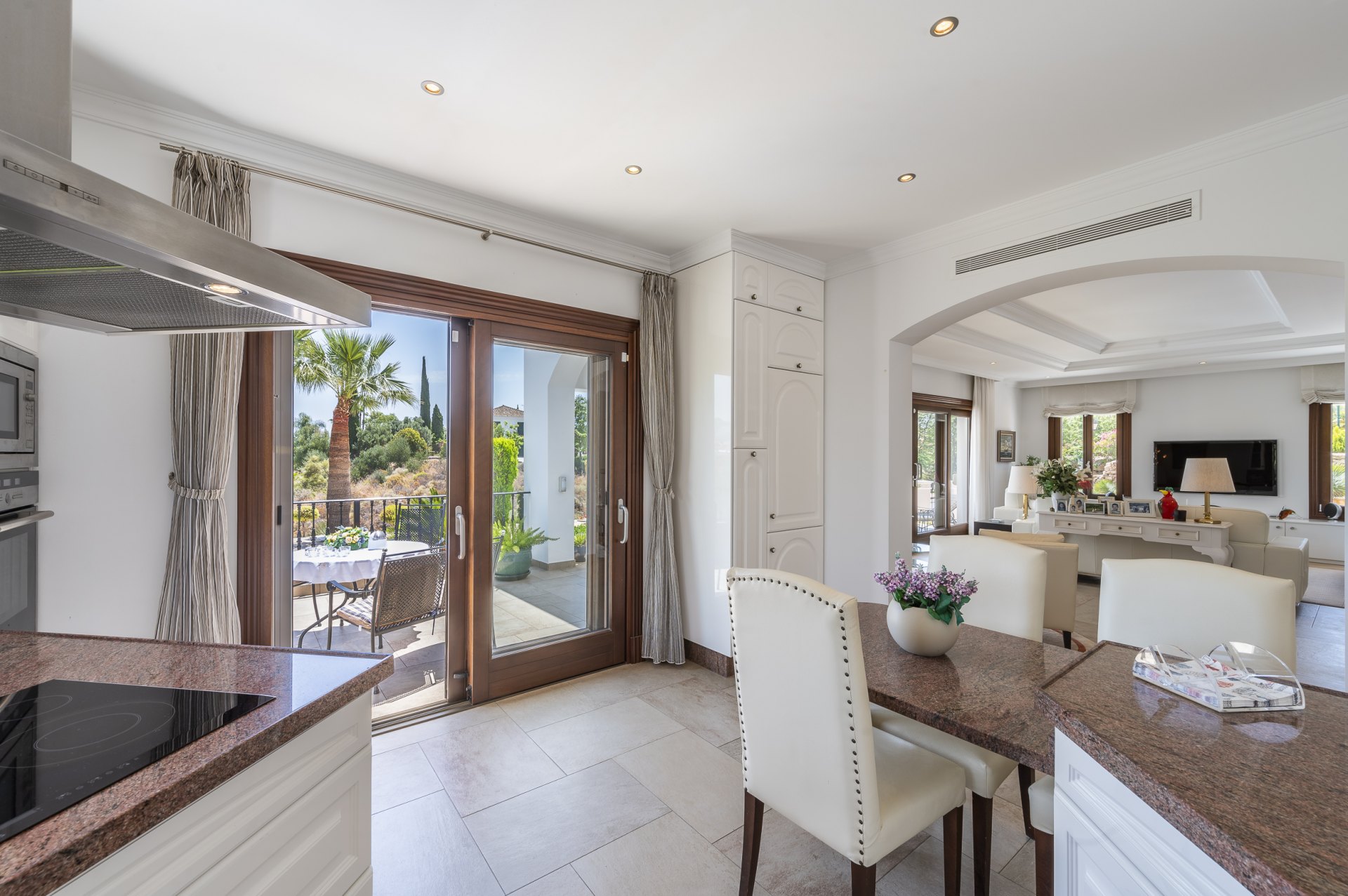 Villa de estilo andaluz junto a La Cala golf club