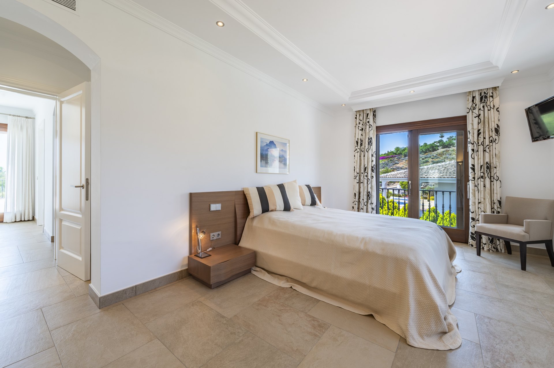 Villa de estilo andaluz junto a La Cala golf club