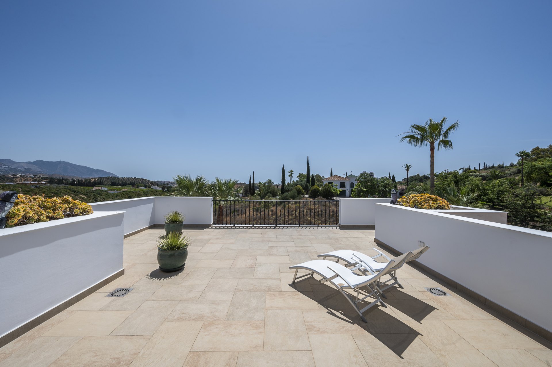 Villa de estilo andaluz junto a La Cala golf club