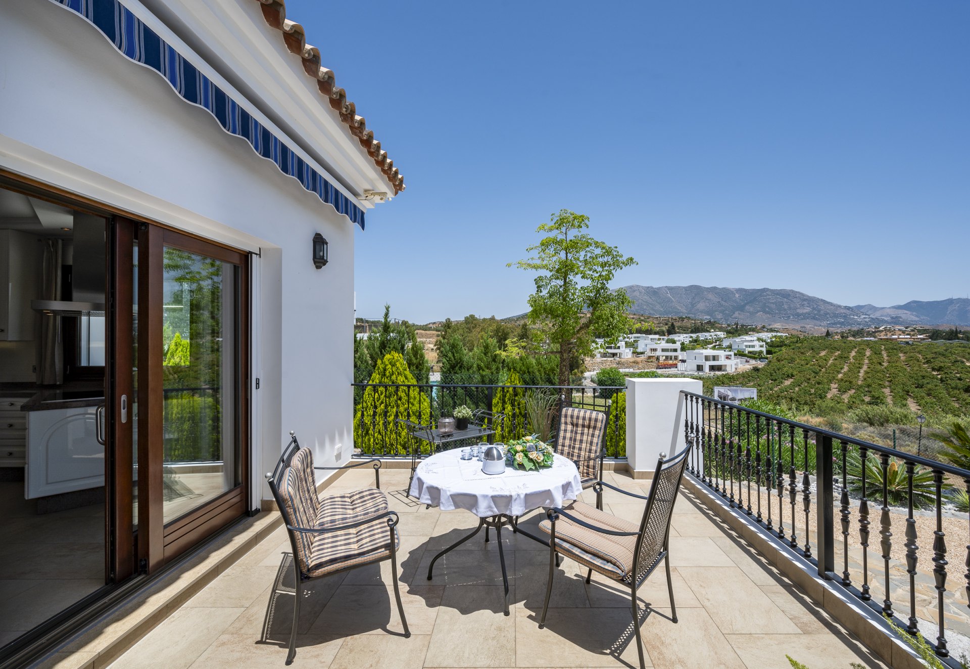 Villa de estilo andaluz junto a La Cala golf club