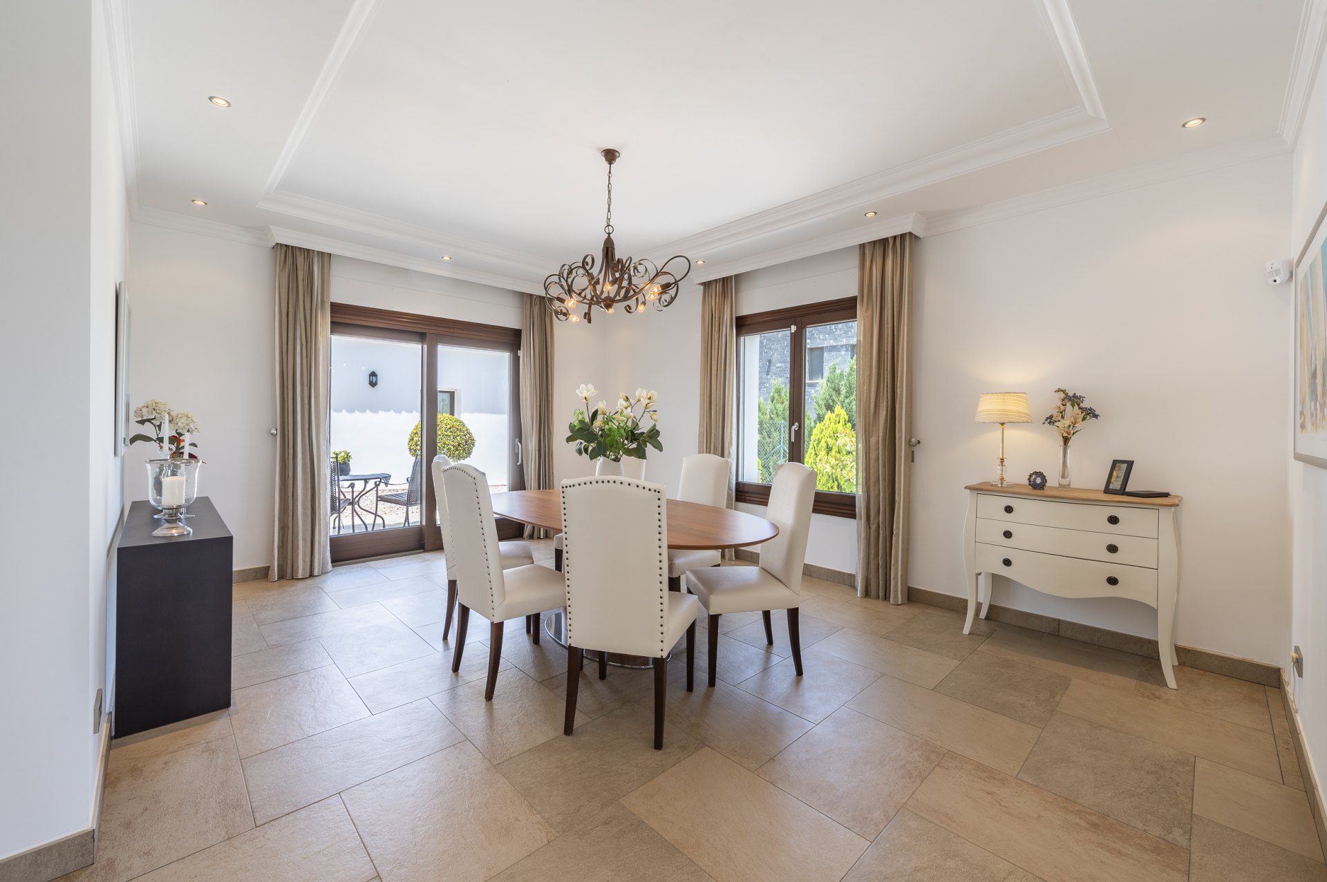 Villa de estilo andaluz junto a La Cala golf club