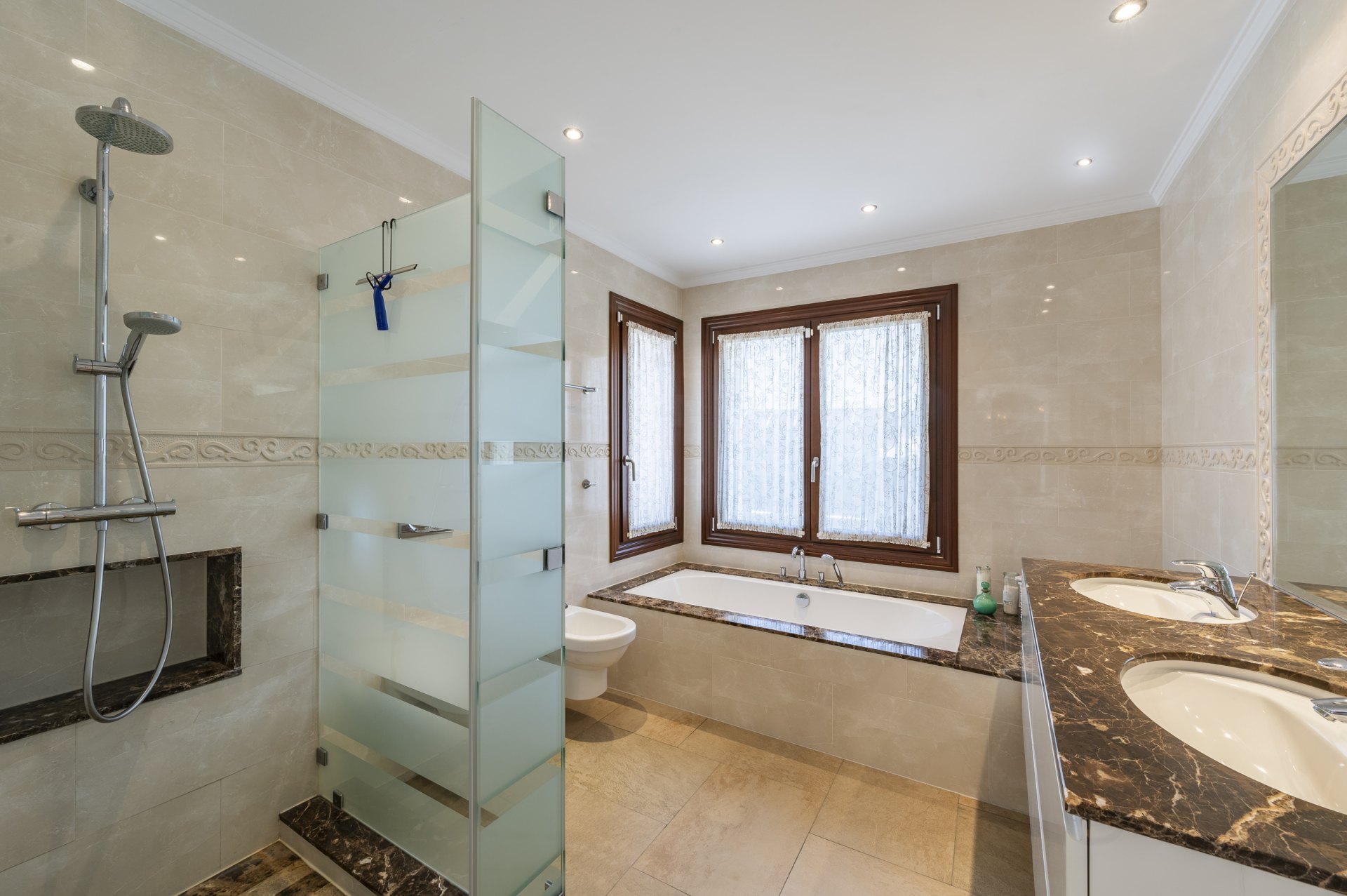 Villa de estilo andaluz junto a La Cala golf club