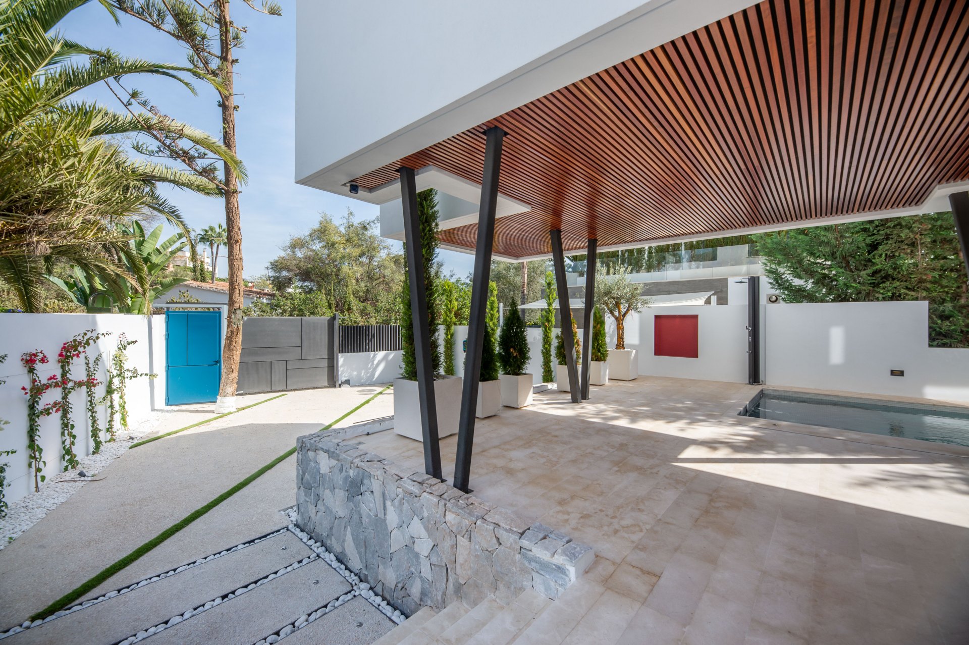 Villa muy moderna, lujosa y cerca de la playa en la Milla de Oro de Marbella