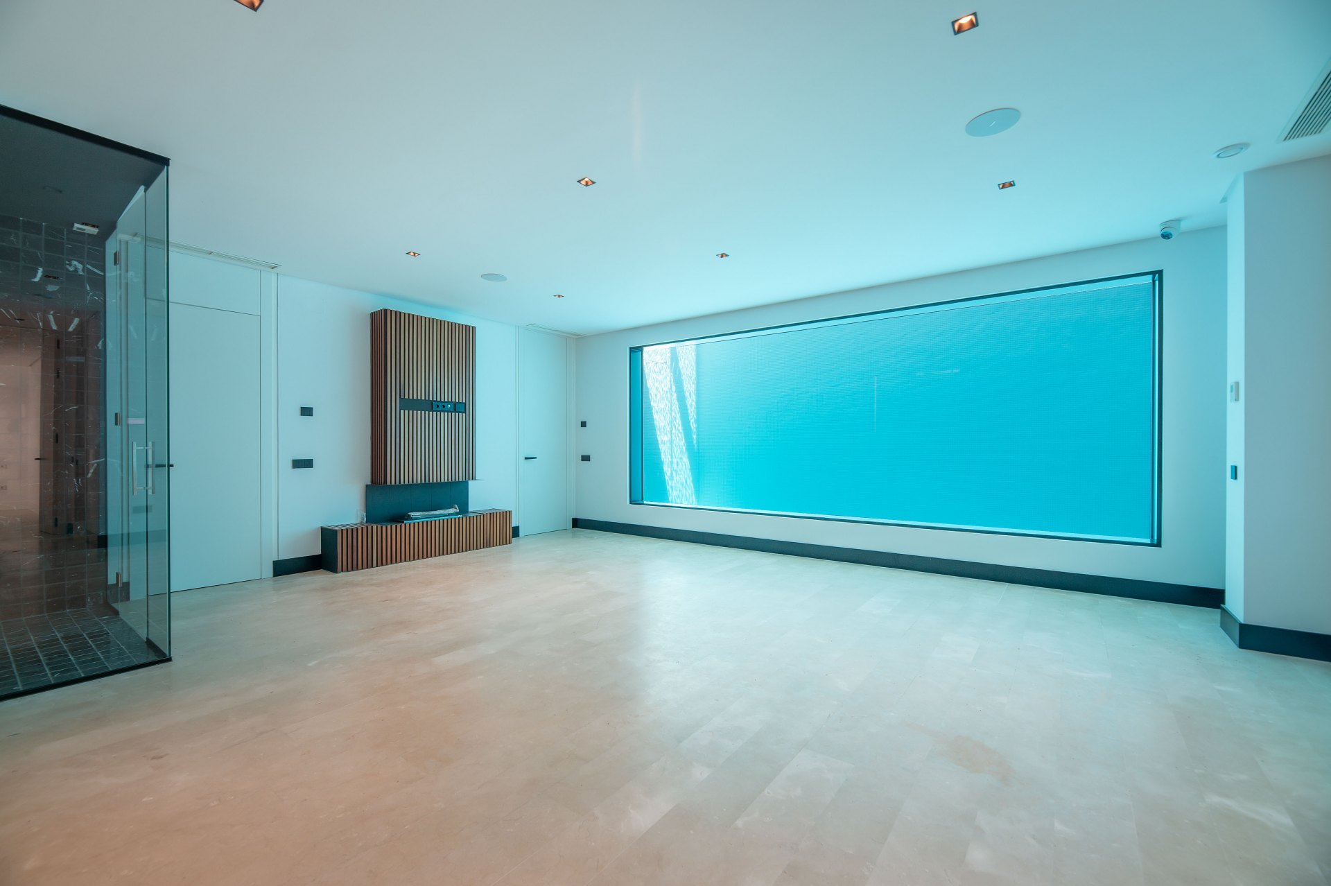 Villa muy moderna, lujosa y cerca de la playa en la Milla de Oro de Marbella