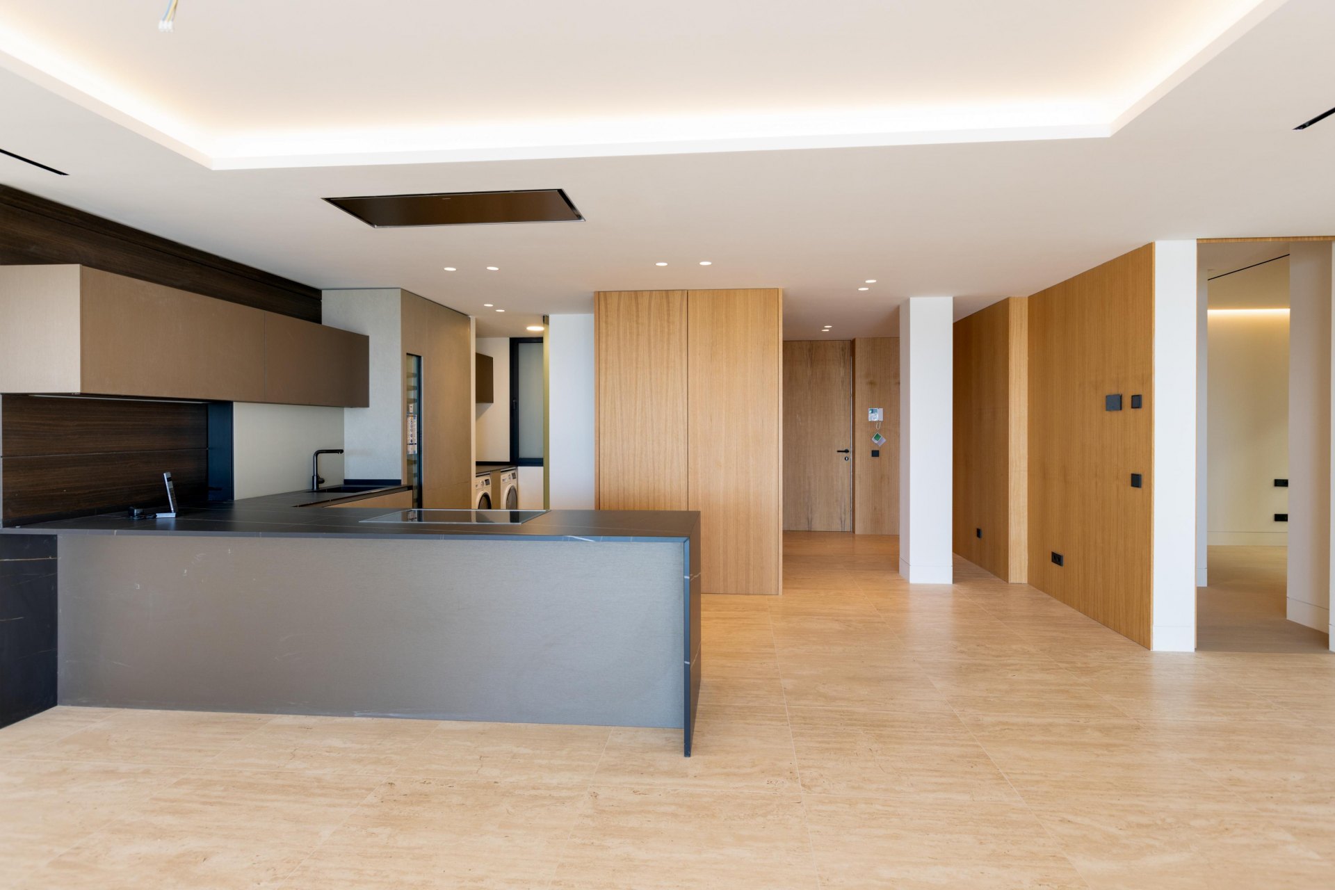 Villa-Apartamento en primera línea de playa, Estepona