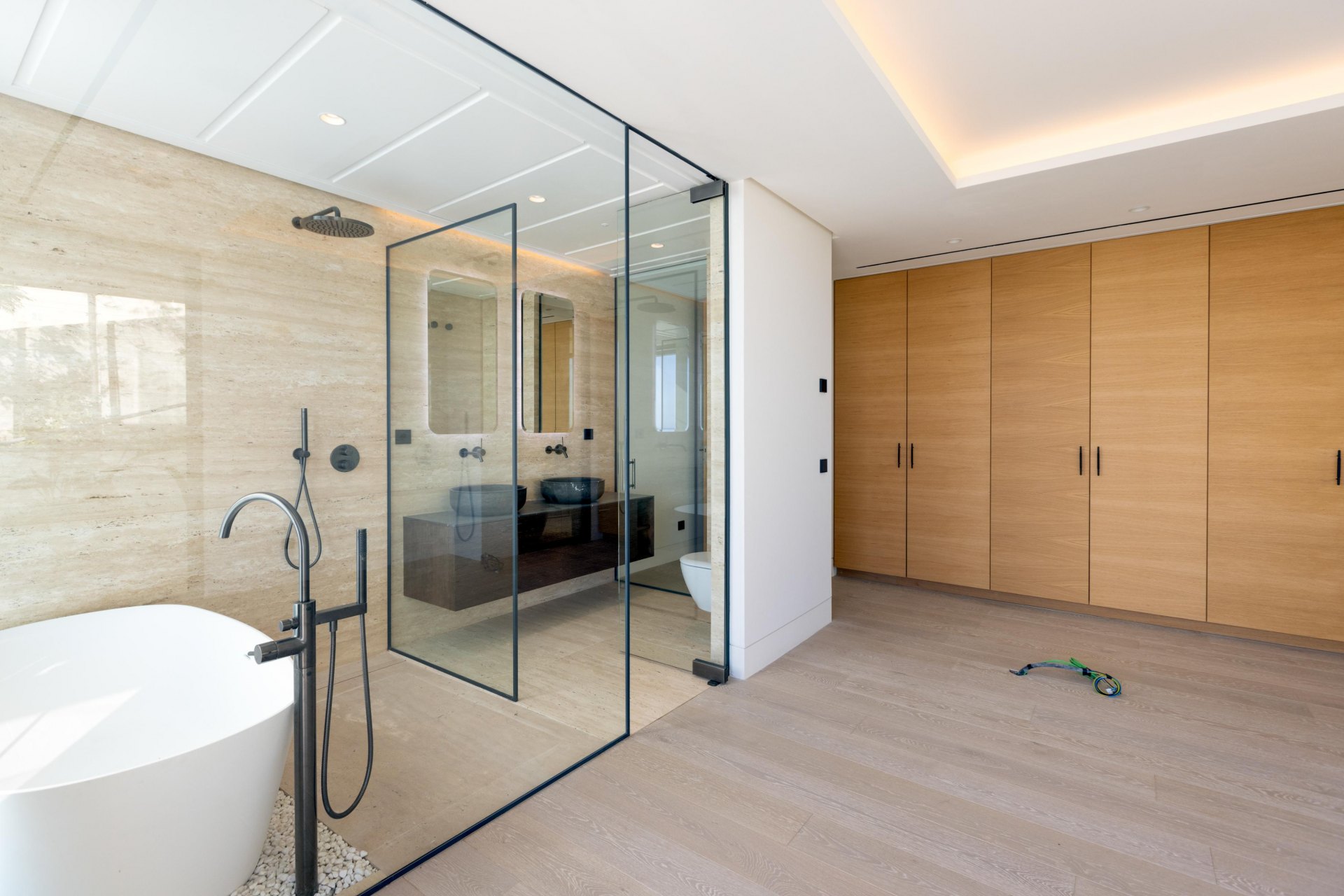 Villa-Apartamento en primera línea de playa, Estepona