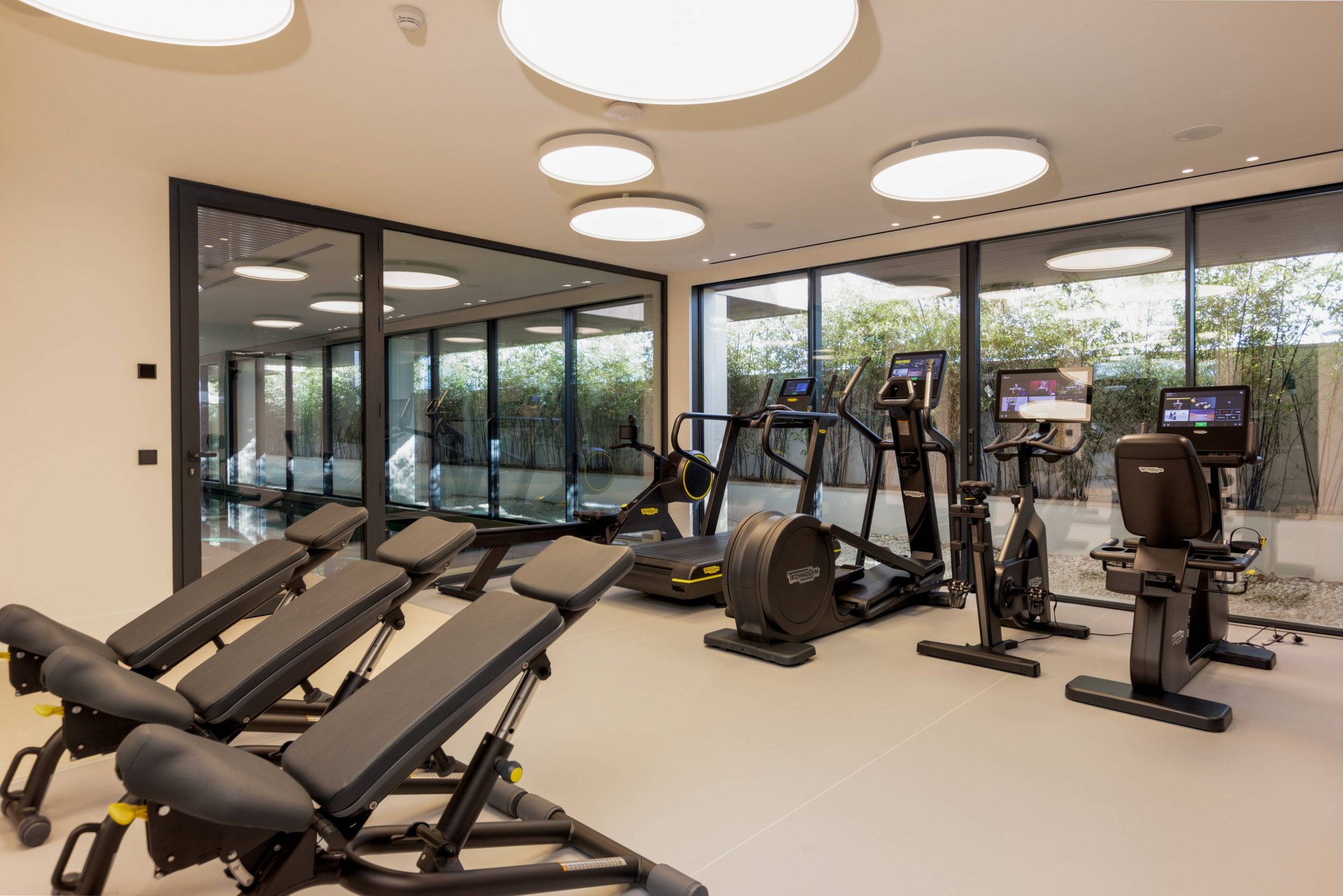 Villa-Apartamento en primera línea de playa, Estepona