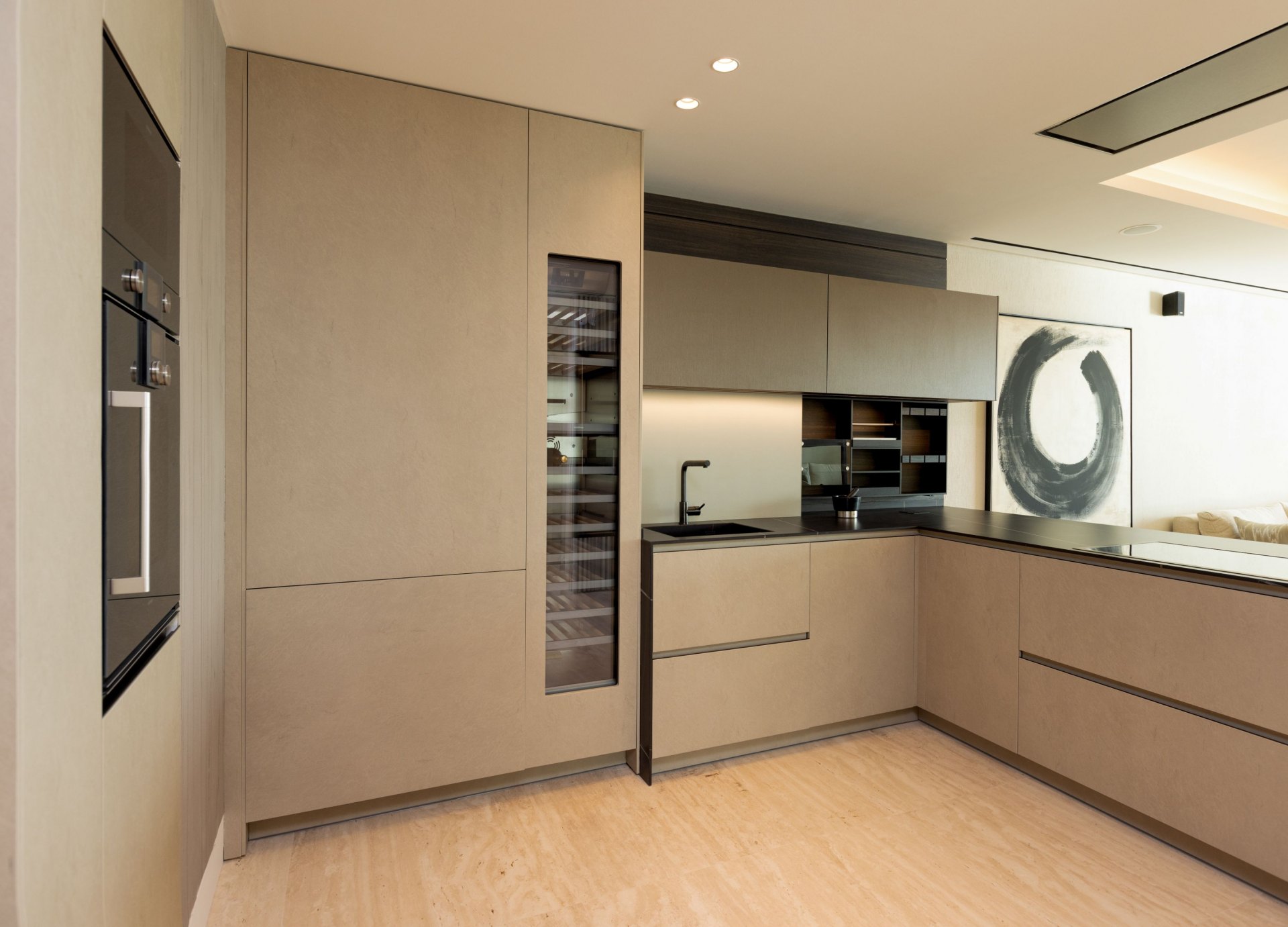 Apartamento con tamaño de villa en primera línea de playa Nueva Milla de Oro