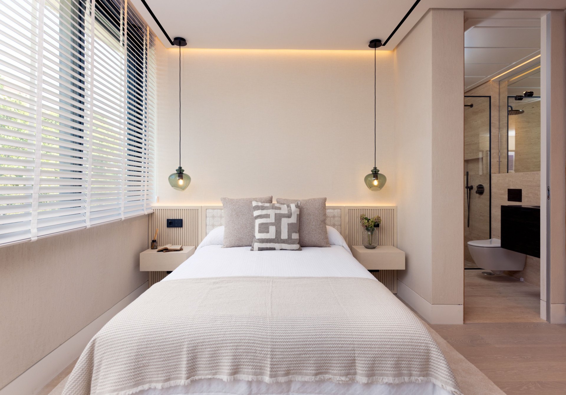 Apartamento con tamaño de villa en primera línea de playa Nueva Milla de Oro