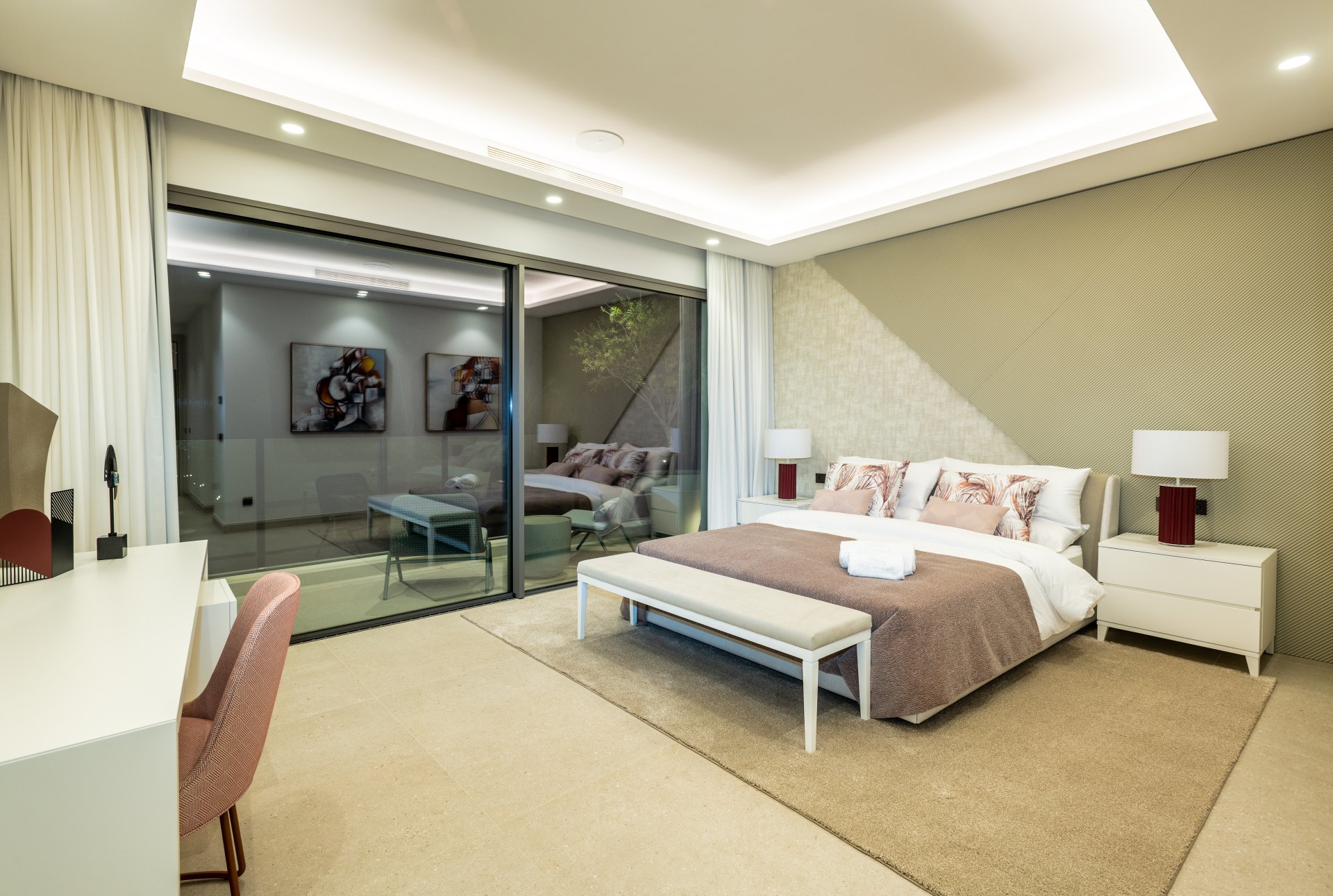 Un retiro de lujo en las montañas de Benahavís con vistas al mar