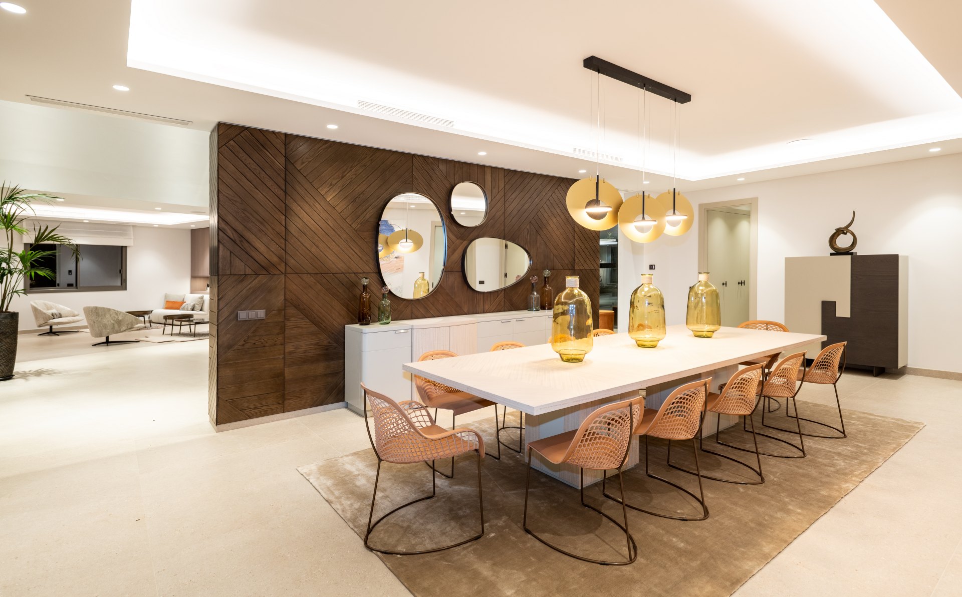 Un retiro de lujo en las montañas de Benahavís con vistas al mar