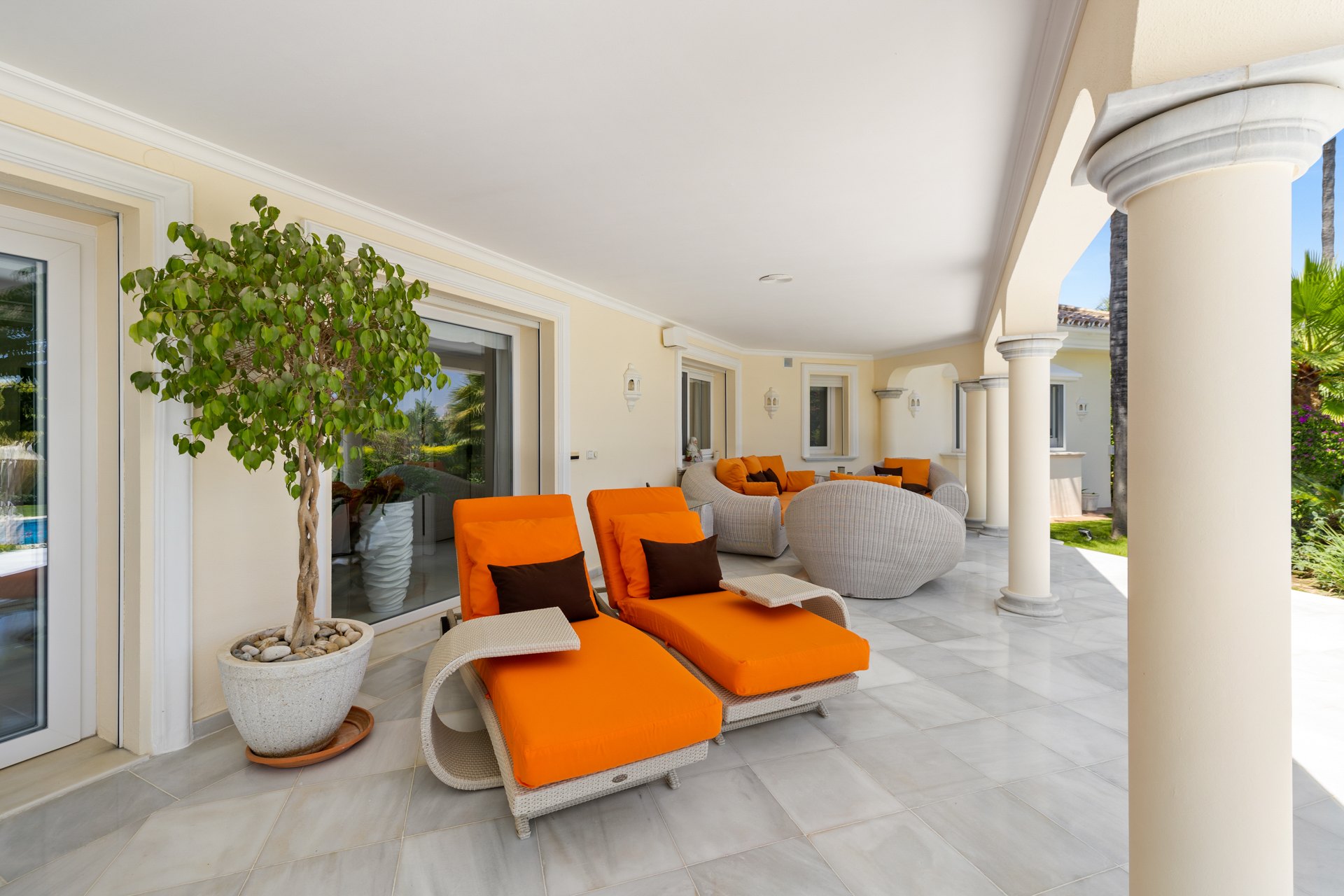 Contemporary Andalusian-design villa in Nueva Andalucía