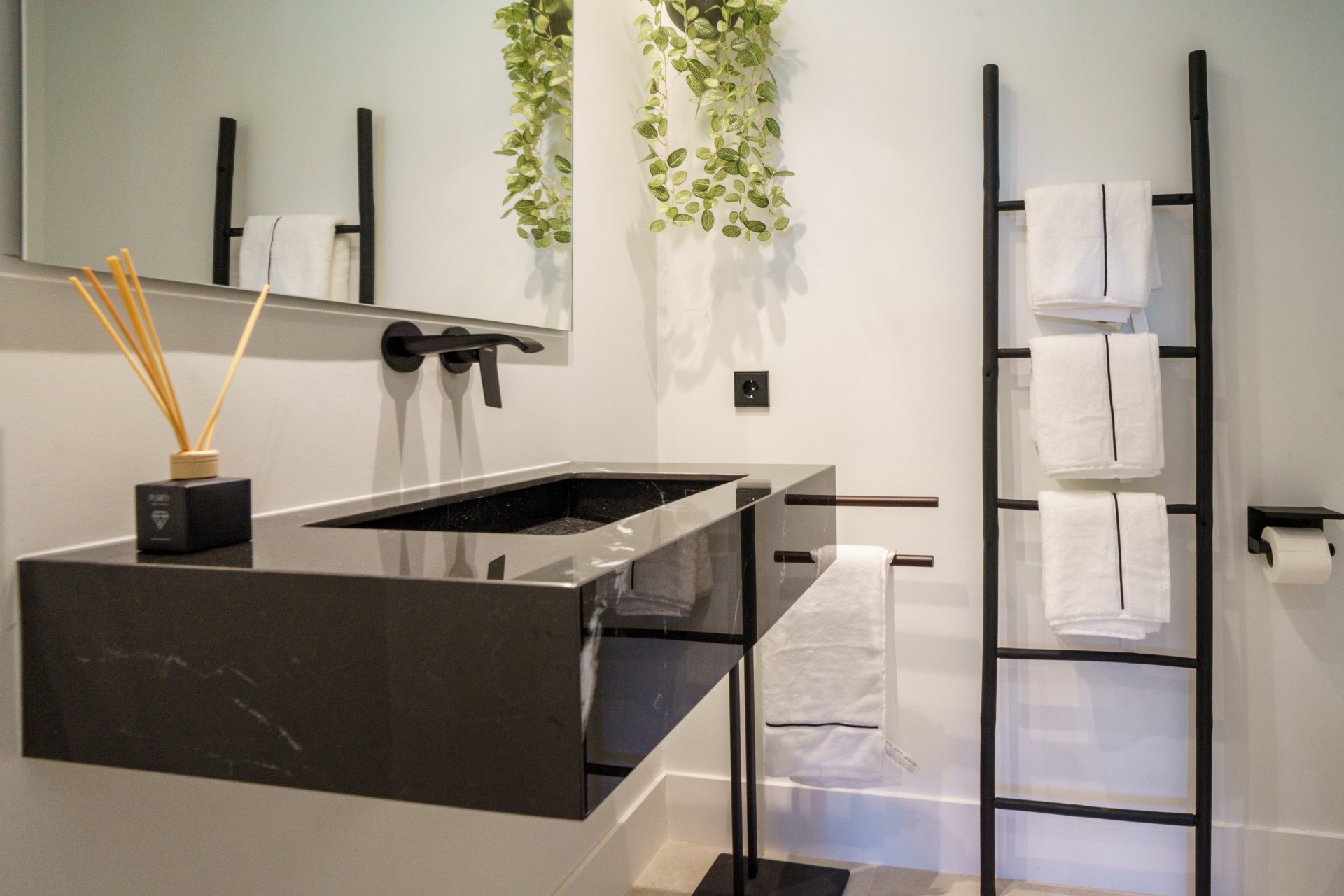 Spacious and modern villa in Las Brisas Golf, Nueva Andalucia