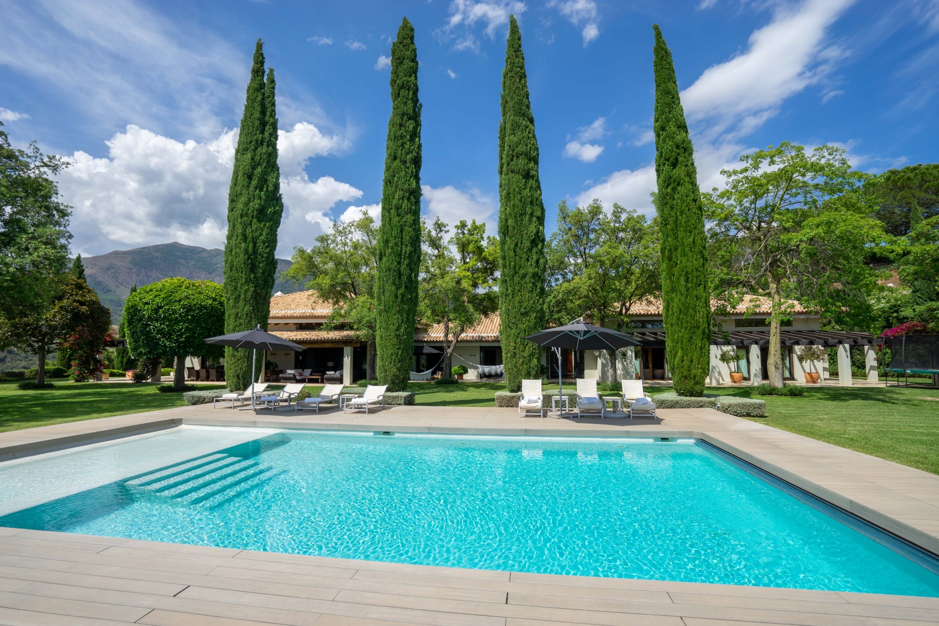Enorme casa familiar en privilegiada zona residencial La Zagaleta