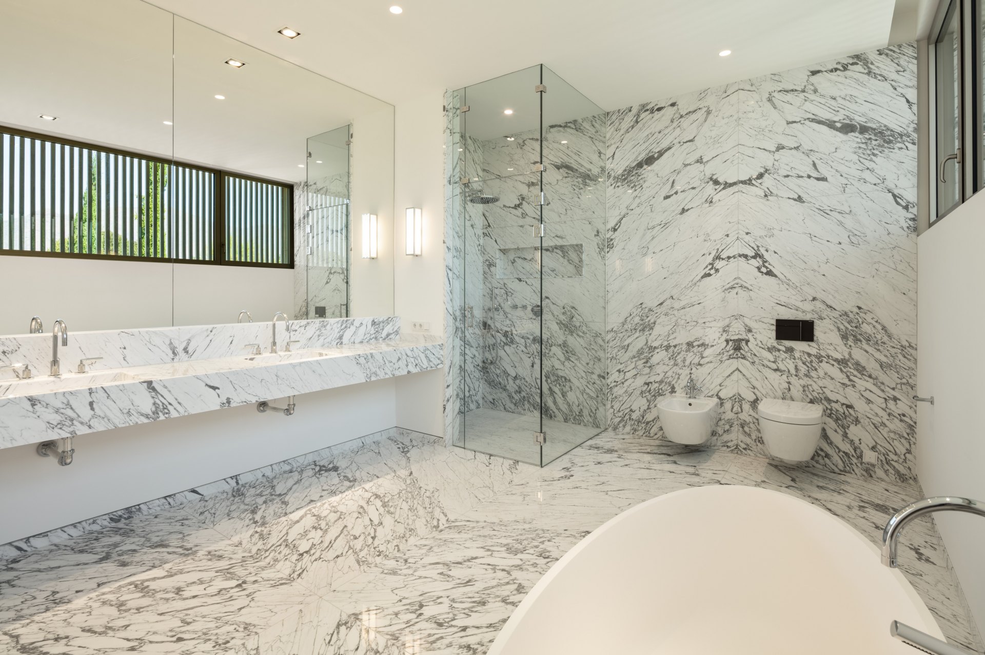 Luxury villa next to golf course in Finca Cortesín