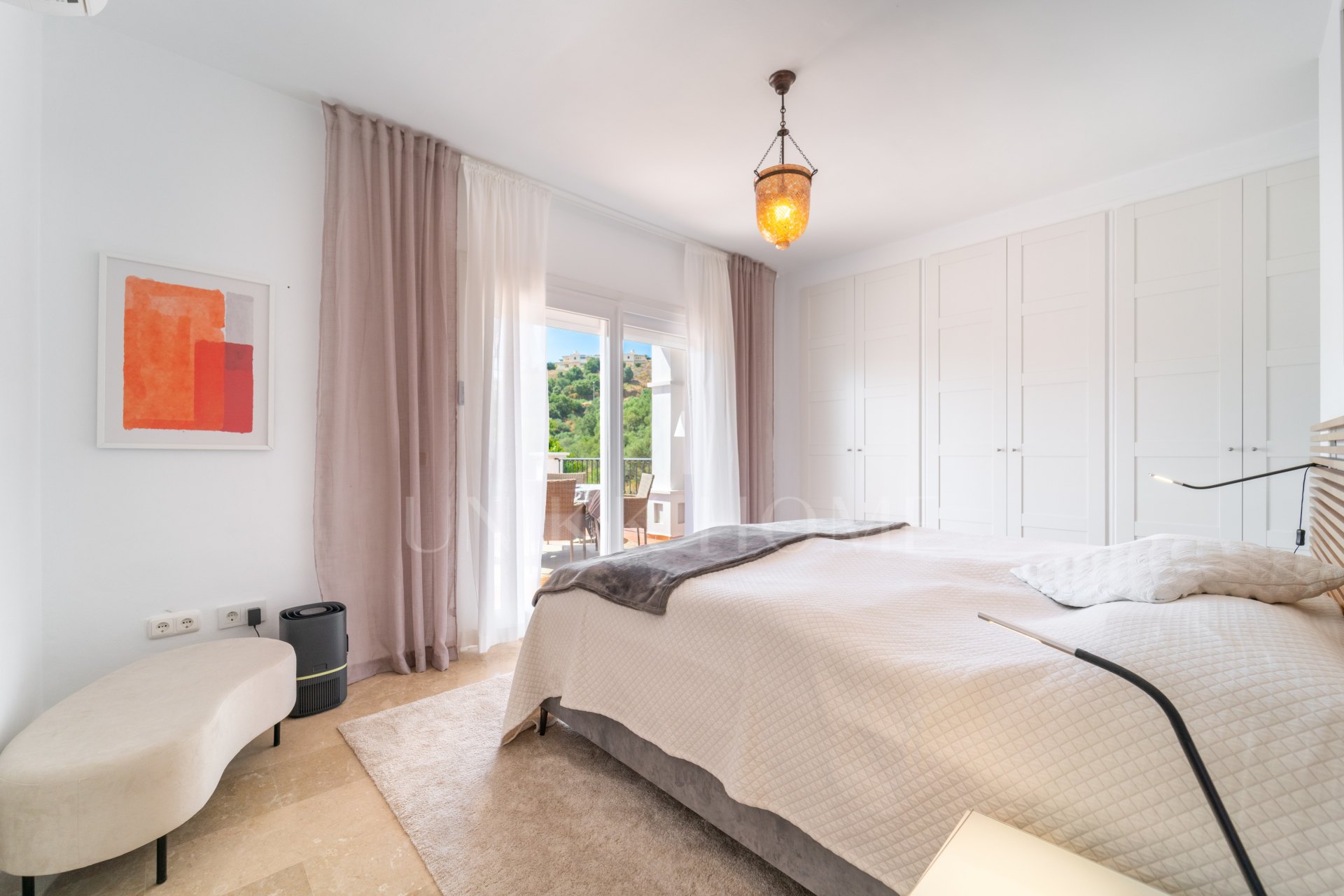 SOUTH-FACING FAMILY VILLA WITH PRIVATE POOL IN MIJAS COSTA