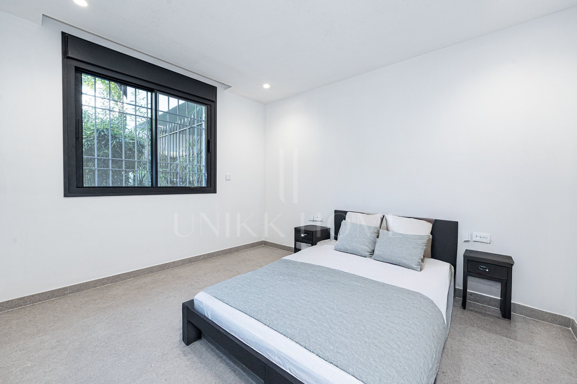 Ground floor apartment with large terrace and garden