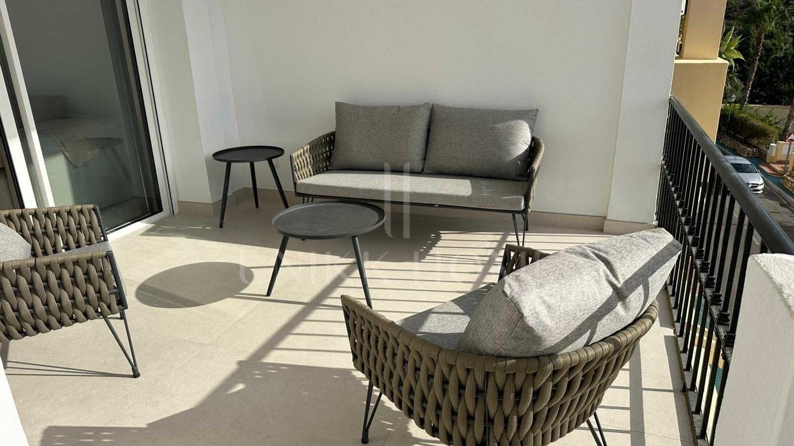 APARTMENT FOR SALE IN LA QUINTA GOLF