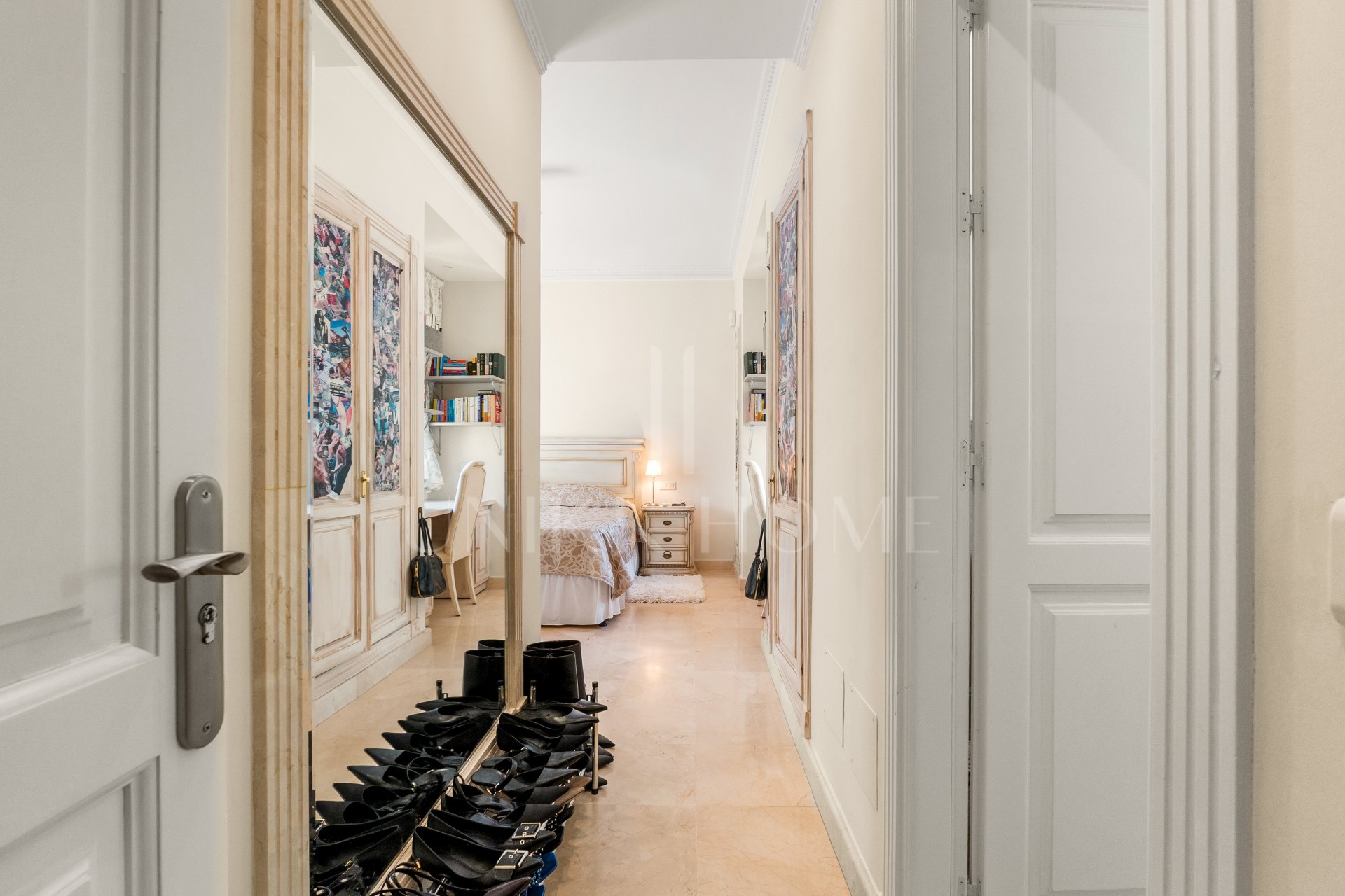 Elegante Villa En Venta en Nueva Andalucia, Marbella