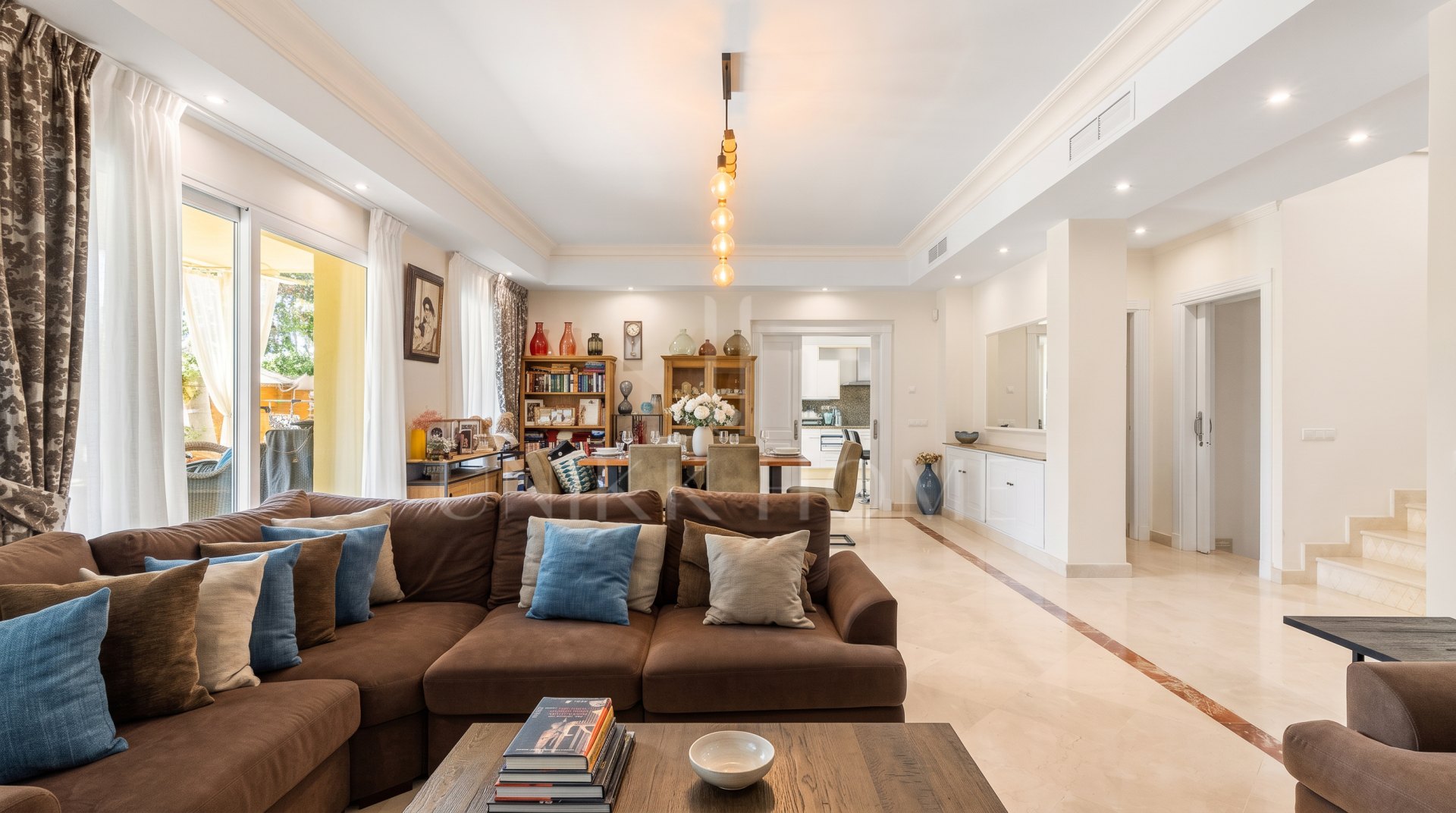 Elegante Villa En Venta en Nueva Andalucia, Marbella