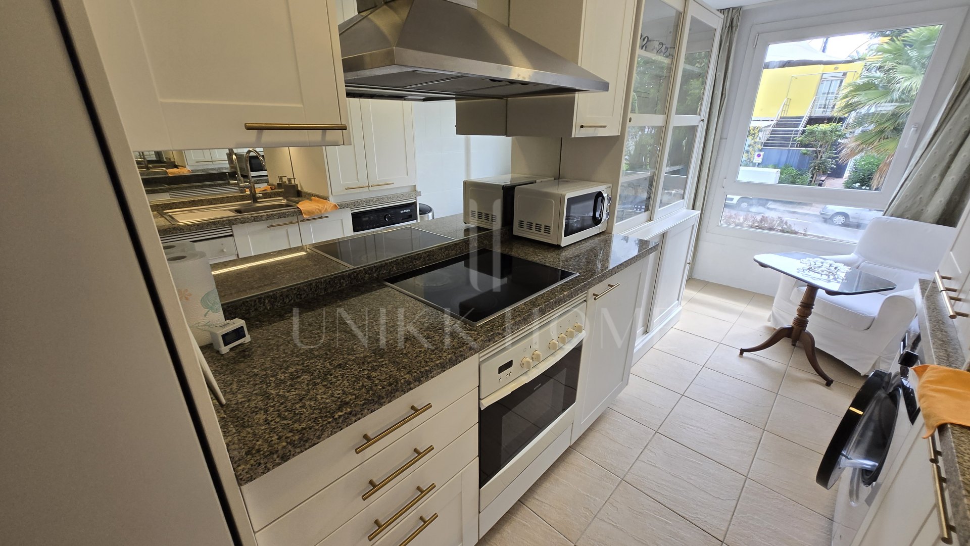 Beachside Apartment in Las Cañas Beach, Marbella Golden Mile