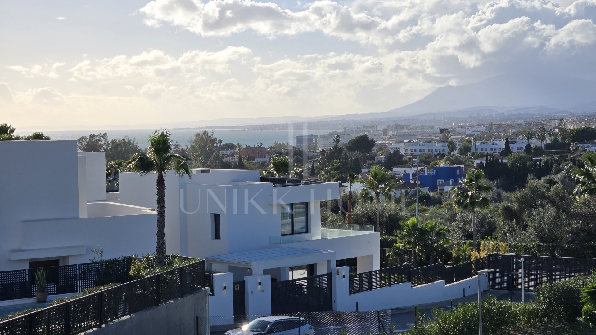 Exquisite Four-Bedroom Luxury Villa in La Finca de Marbella, Marbella East