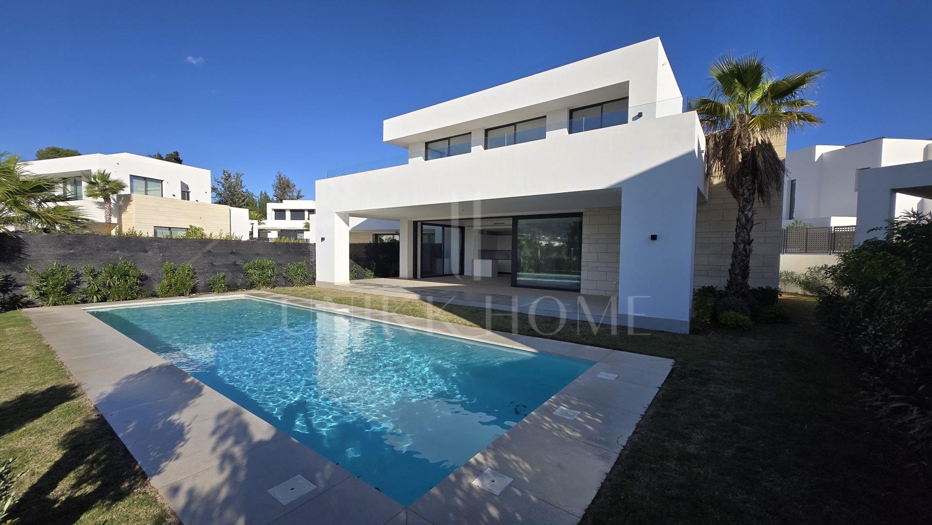 Exquisite Four-Bedroom Luxury Villa in La Finca de Marbella, Marbella East